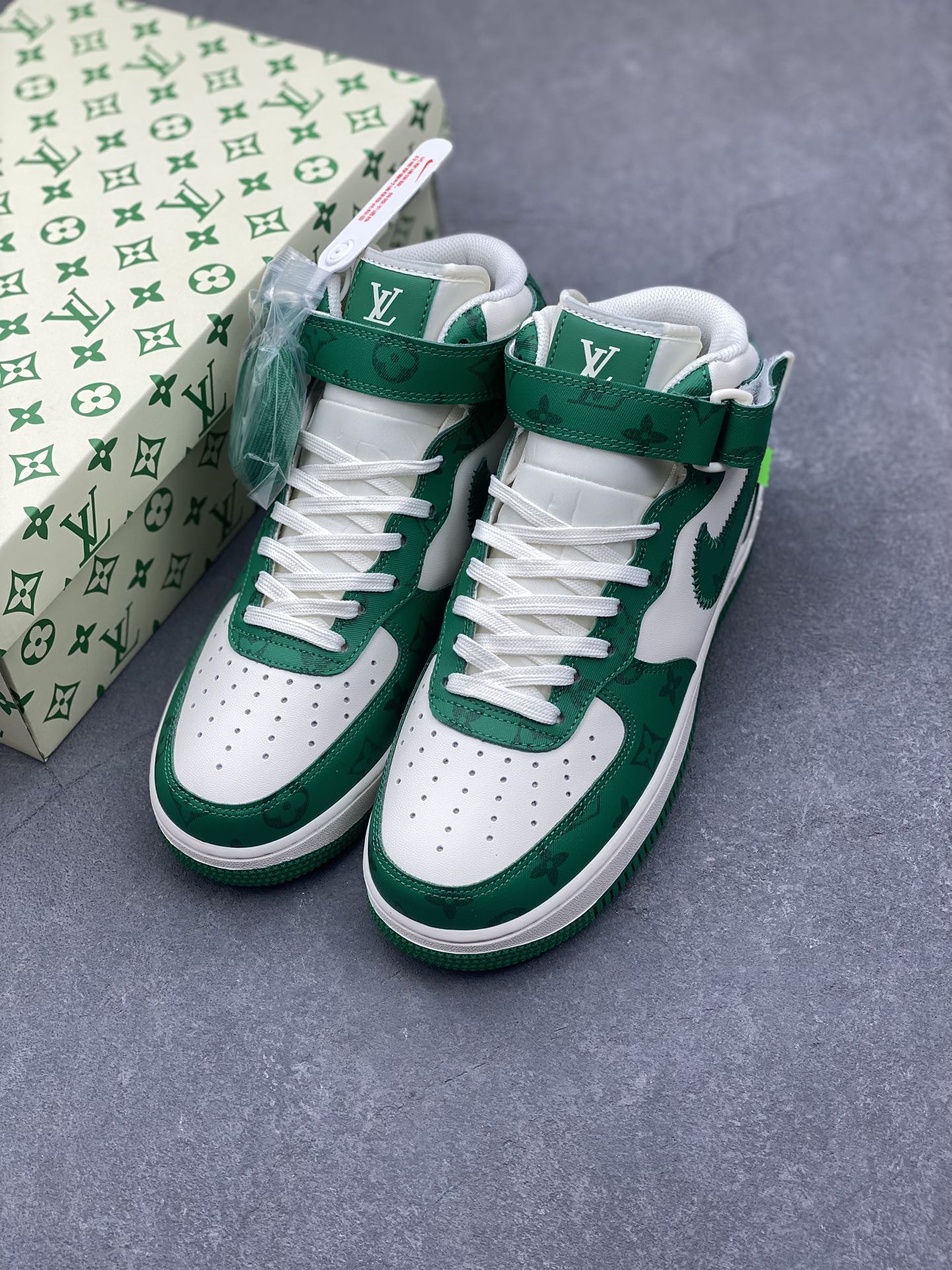 Louis Vuitton x Nike Air Force 1 Mid '07 Green Custom Sneakers 9 i1734108918 2166 7