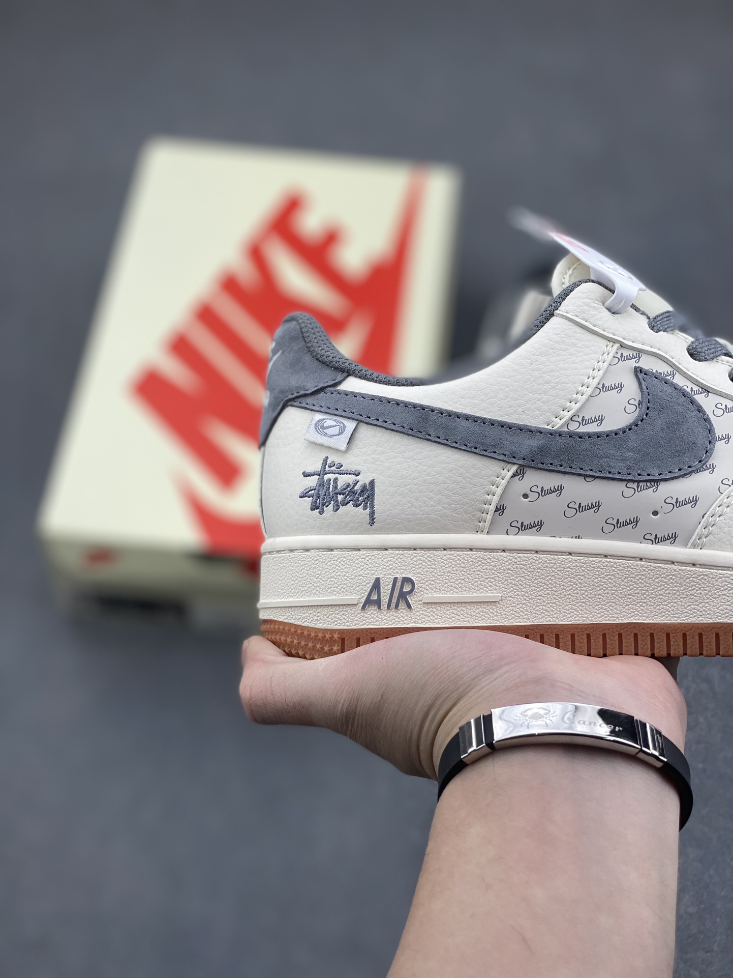 Nike Air Force 1 '07 Low Stussy Collab Sneakers - Limited Edition 6 i1734109390 5537 3