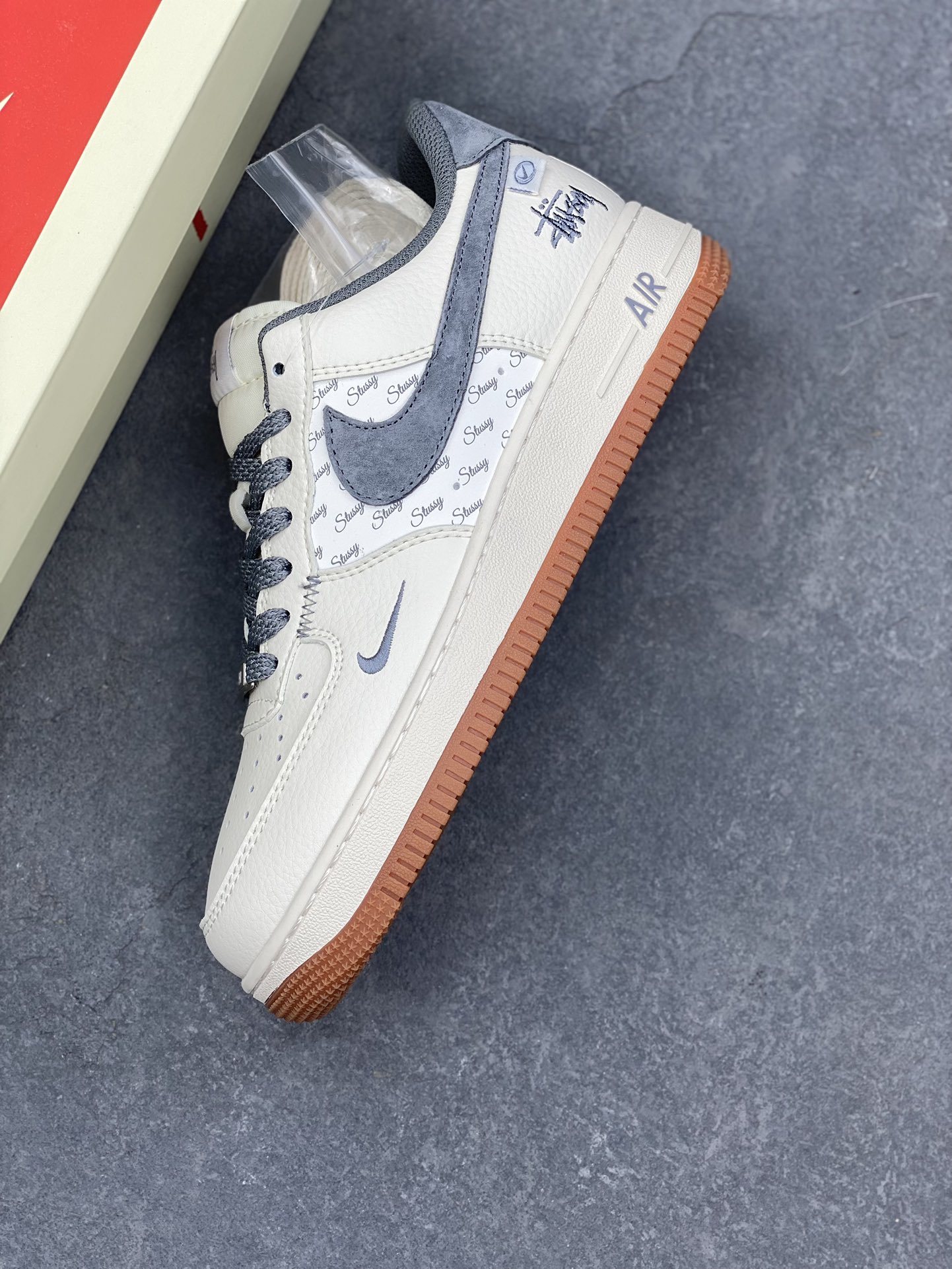 Nike Air Force 1 '07 Low Stussy Collab Sneakers - Limited Edition 8 i1734109390 609 1