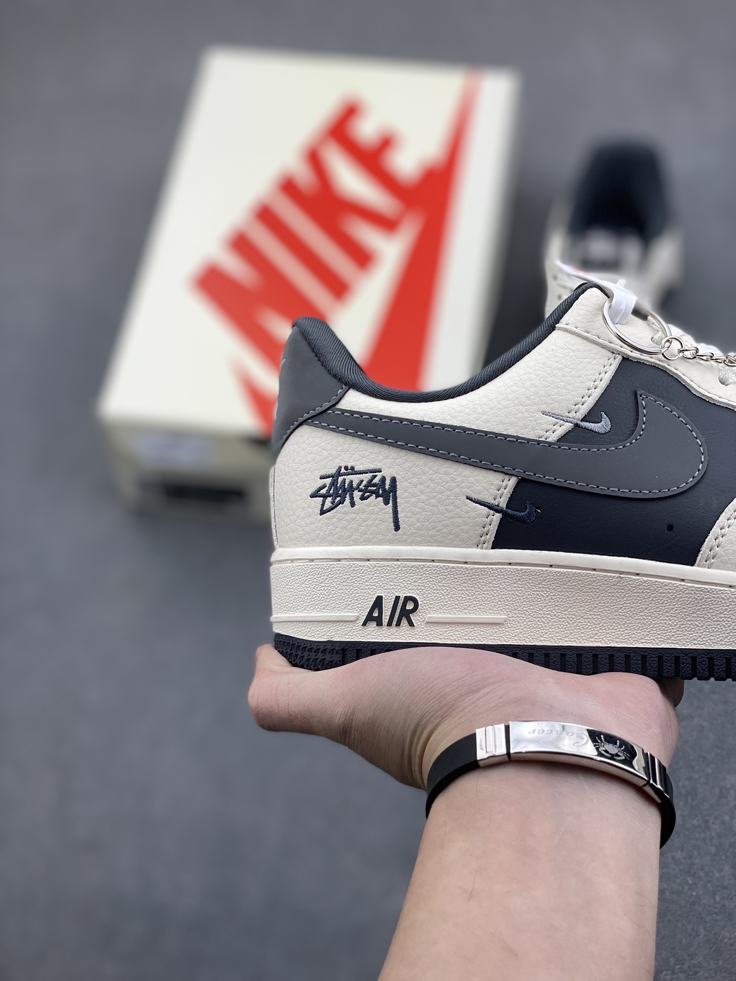 Nike Air Force 1 '07 Low Stussy Collab Sneakers - Grey/White, Limited Edition 6 i1735160339 2439 8