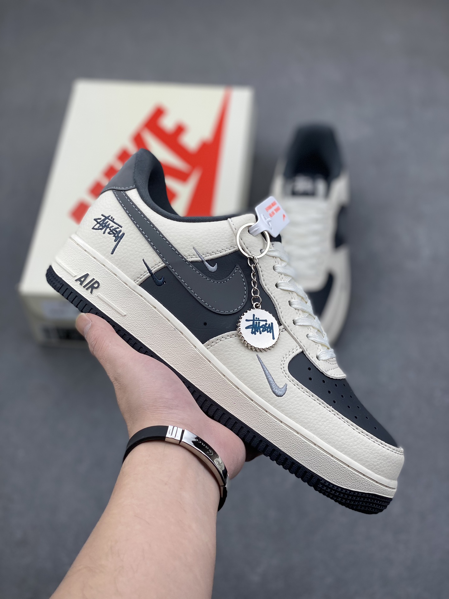 Nike Air Force 1 '07 Low Stussy Collab Sneakers - Grey/White, Limited Edition 2 i1735160339 5441 3