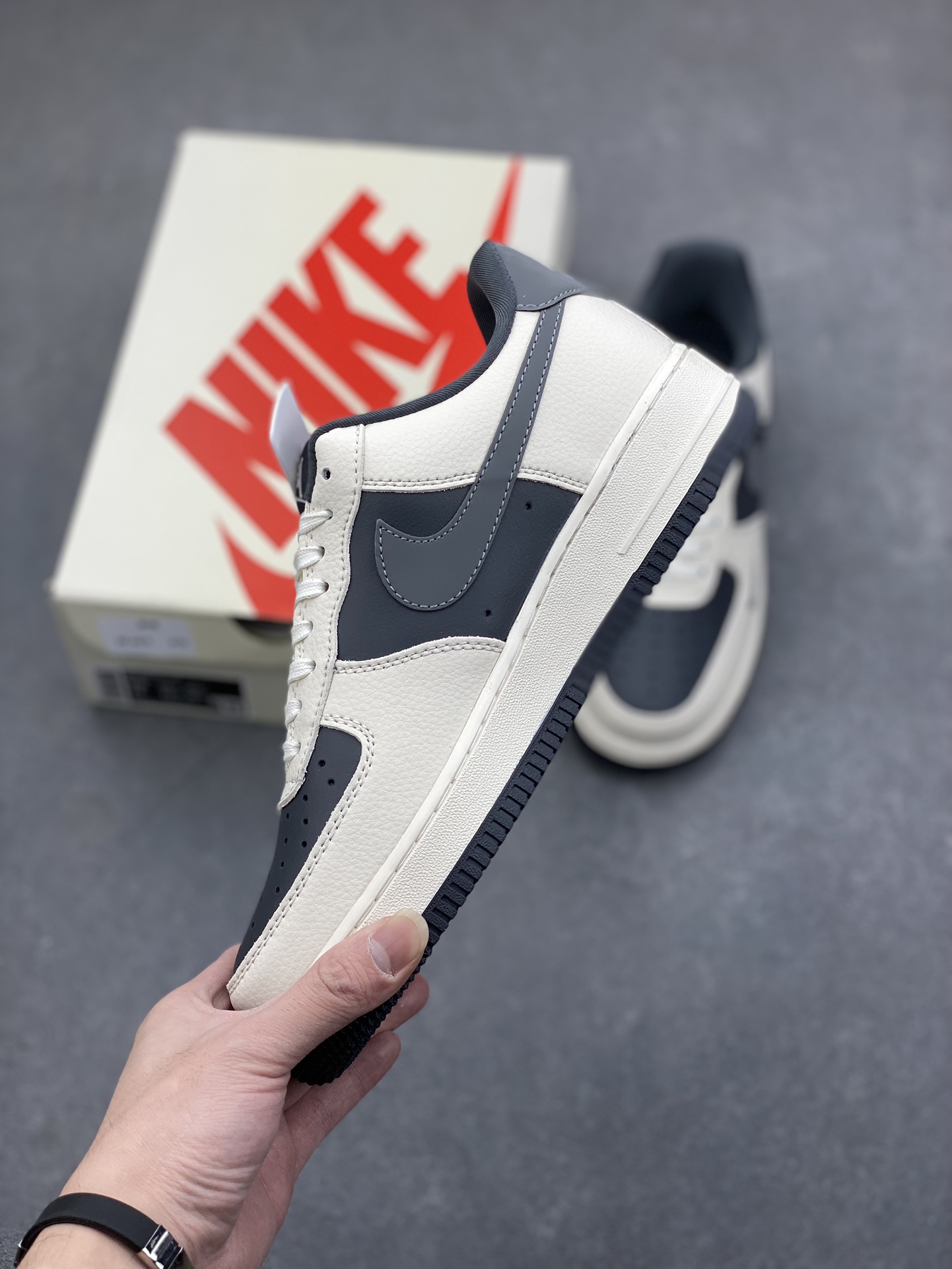 Nike Air Force 1 '07 Low Stussy Collab Sneakers - Grey/White, Limited Edition 4 i1735160339 5781 7