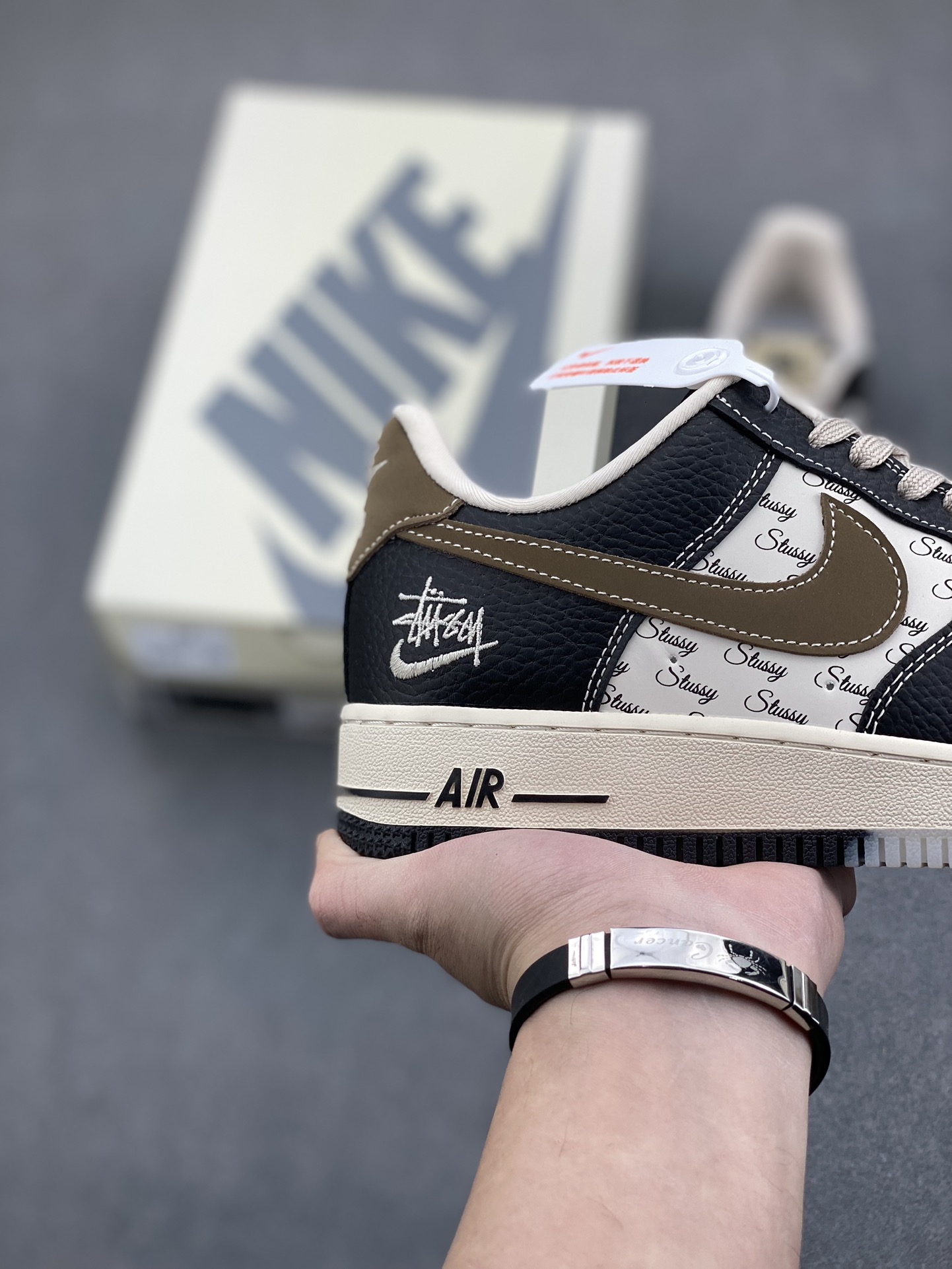 Nike Air Force 1 '07 Low Stussy Black Leather Sneakers 6 i1735160384 1398 0