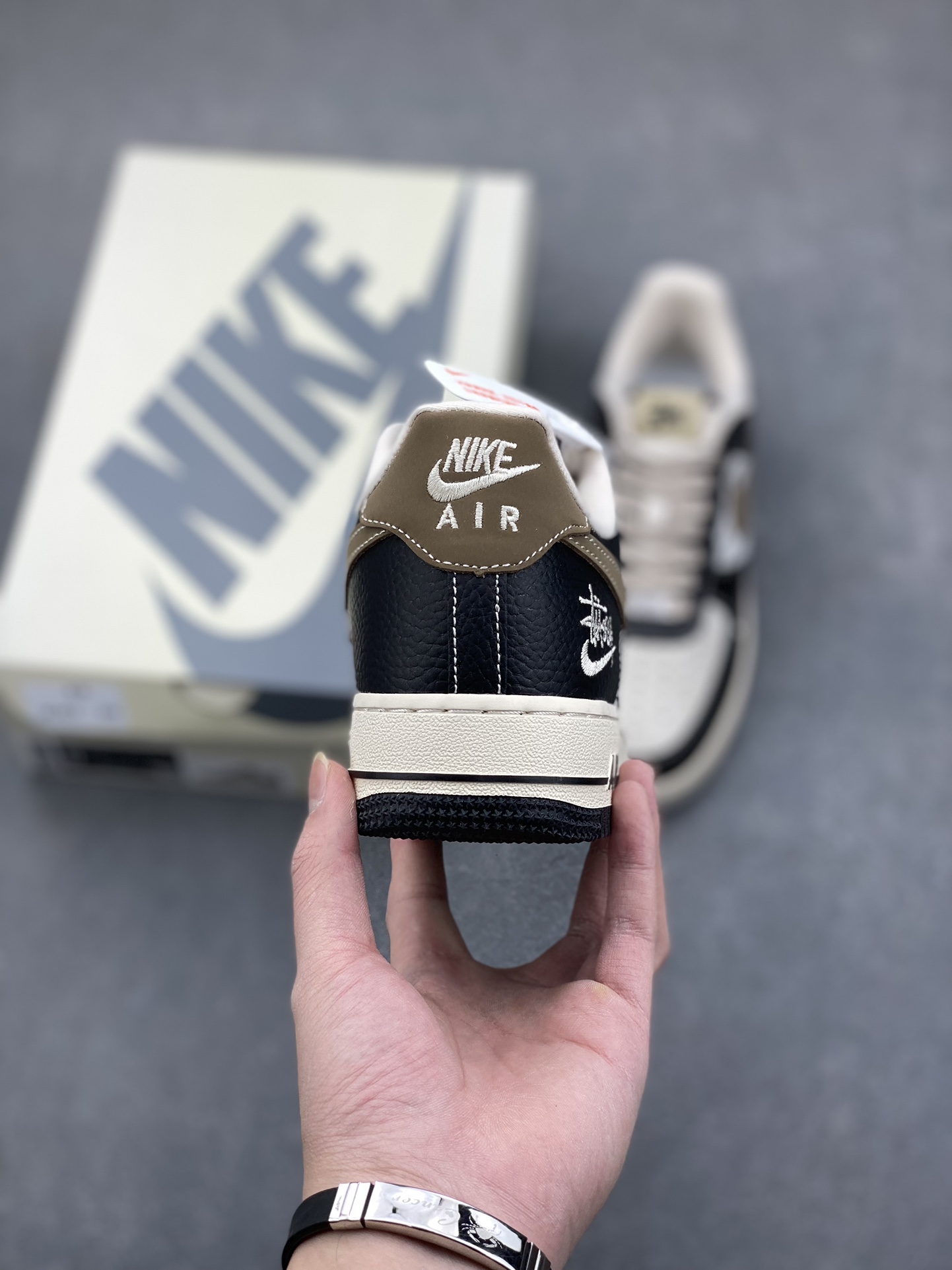 Nike Air Force 1 '07 Low Stussy Black Leather Sneakers 5 i1735160384 3149 1