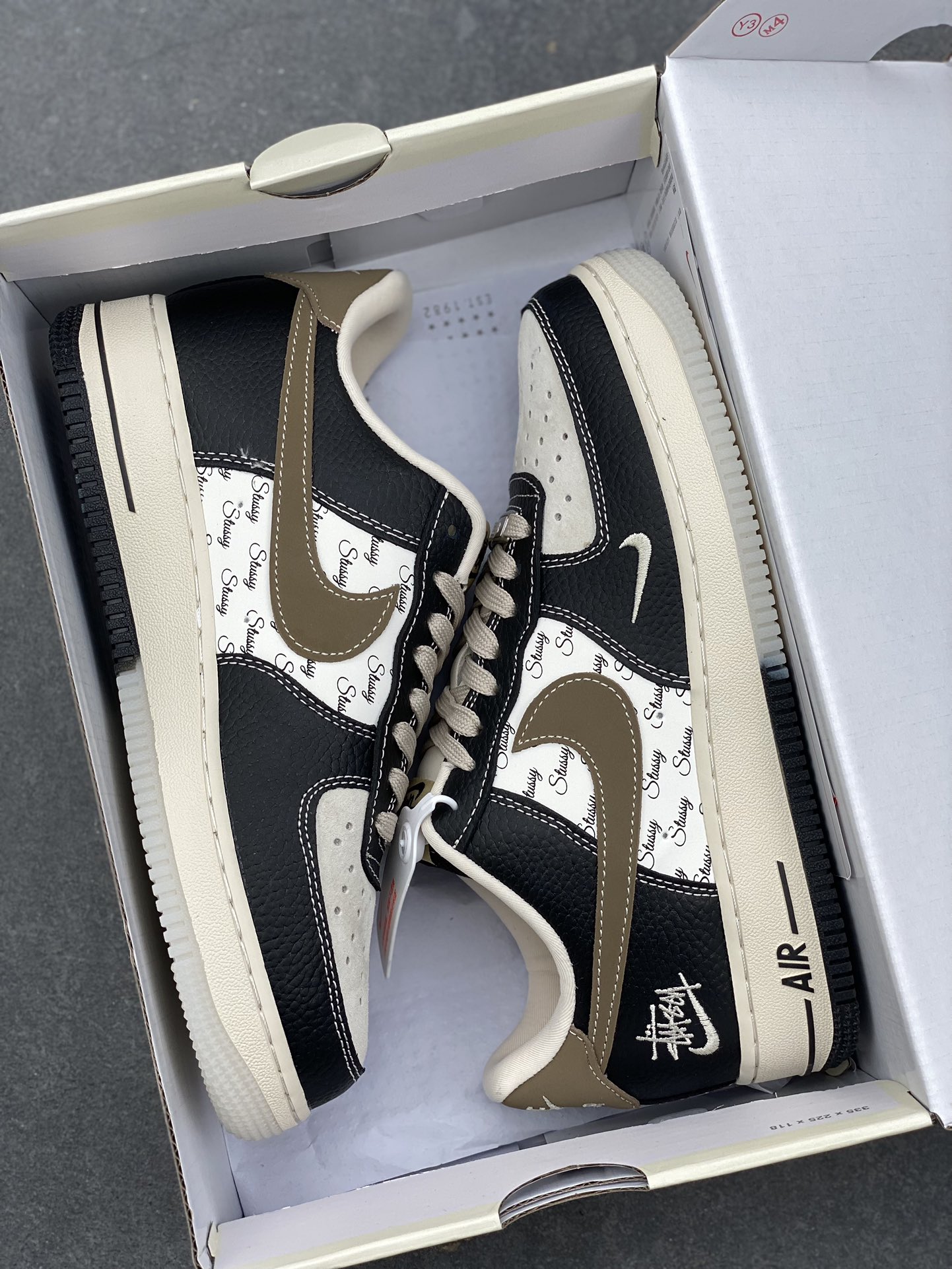 Nike Air Force 1 '07 Low Stussy Black Leather Sneakers 10 i1735160384 5587 7
