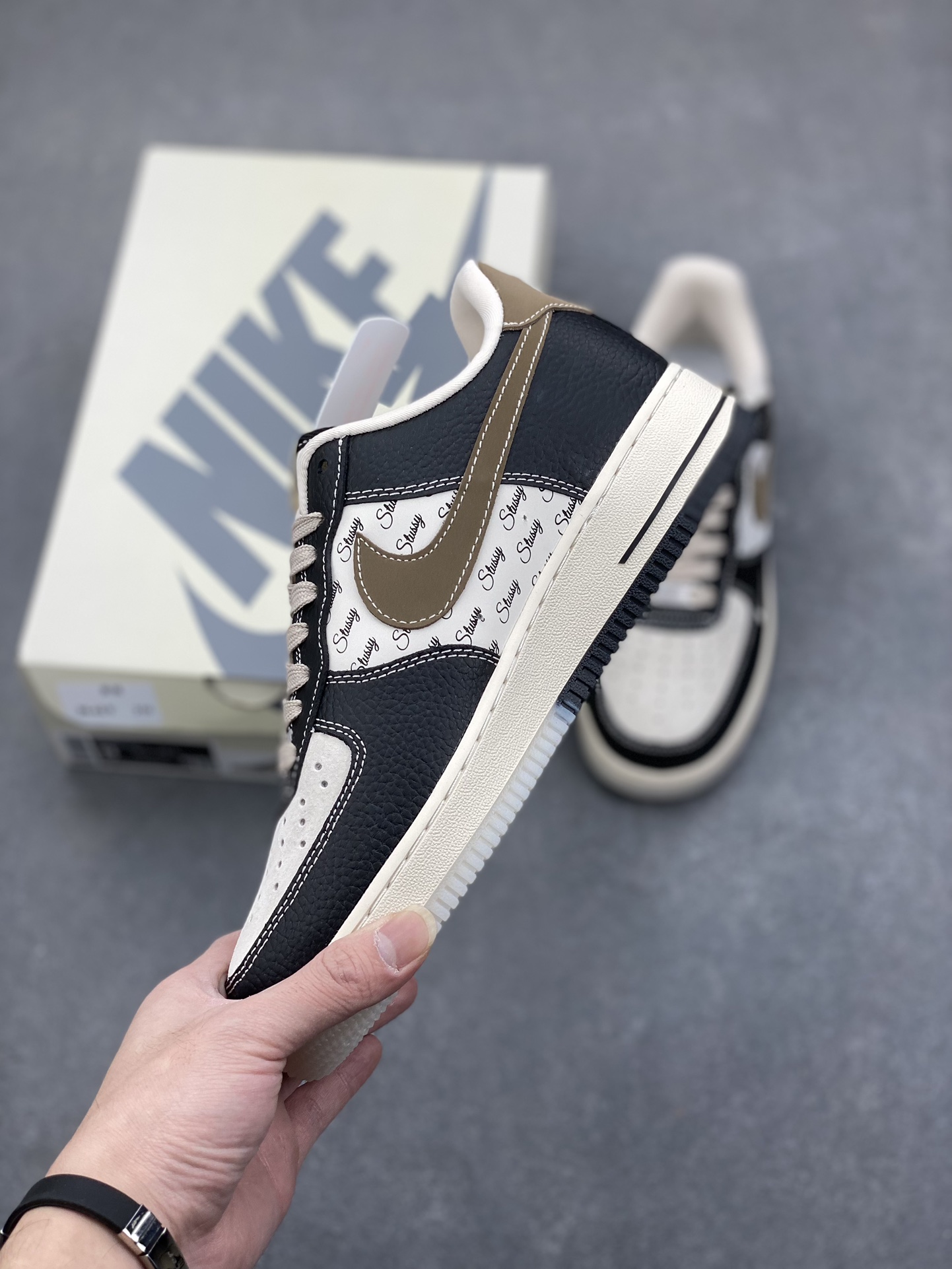 Nike Air Force 1 '07 Low Stussy Black Leather Sneakers 4 i1735160384 7023 5