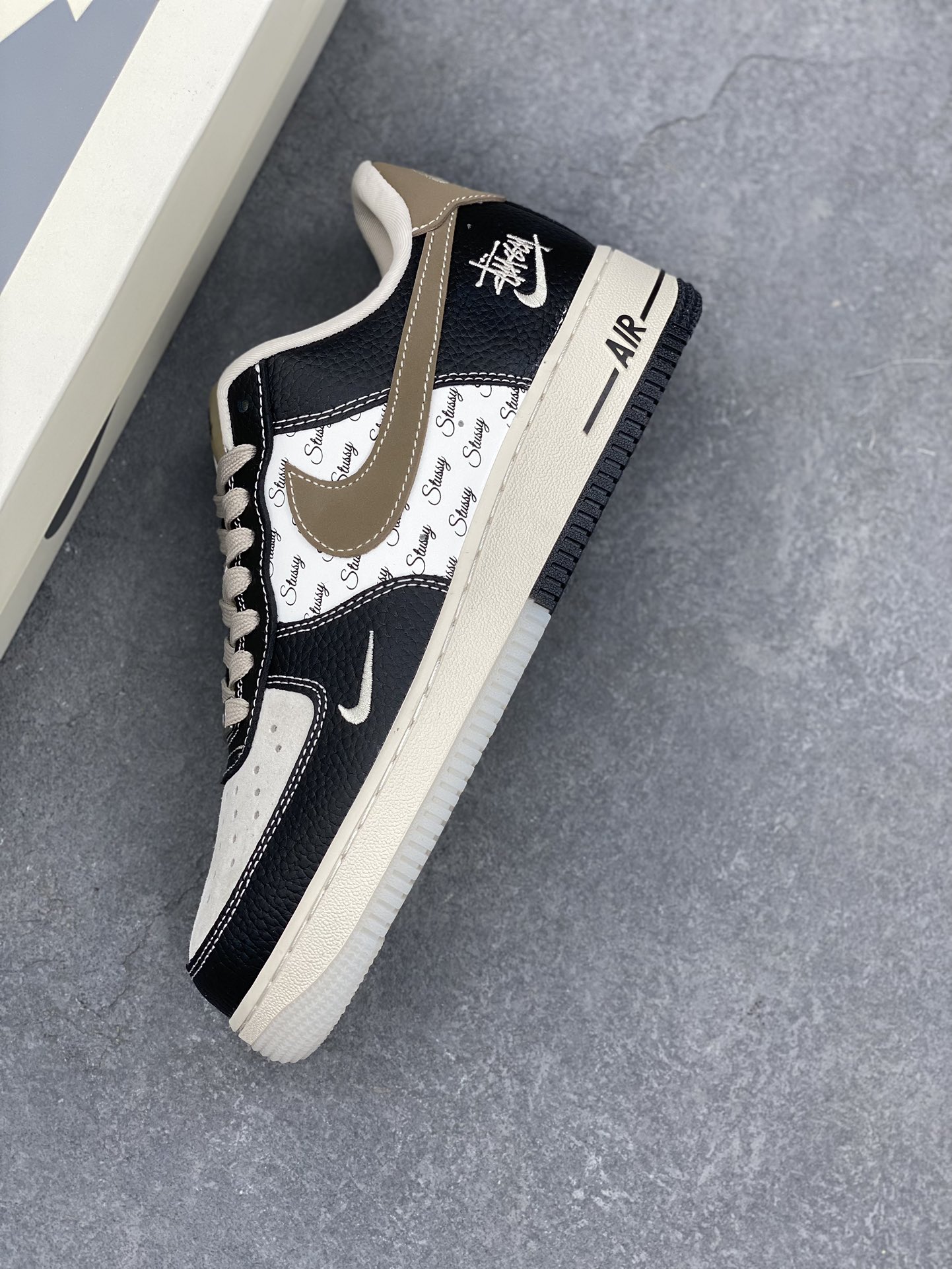 Nike Air Force 1 '07 Low Stussy Black Leather Sneakers 8 i1735160384 7180 2