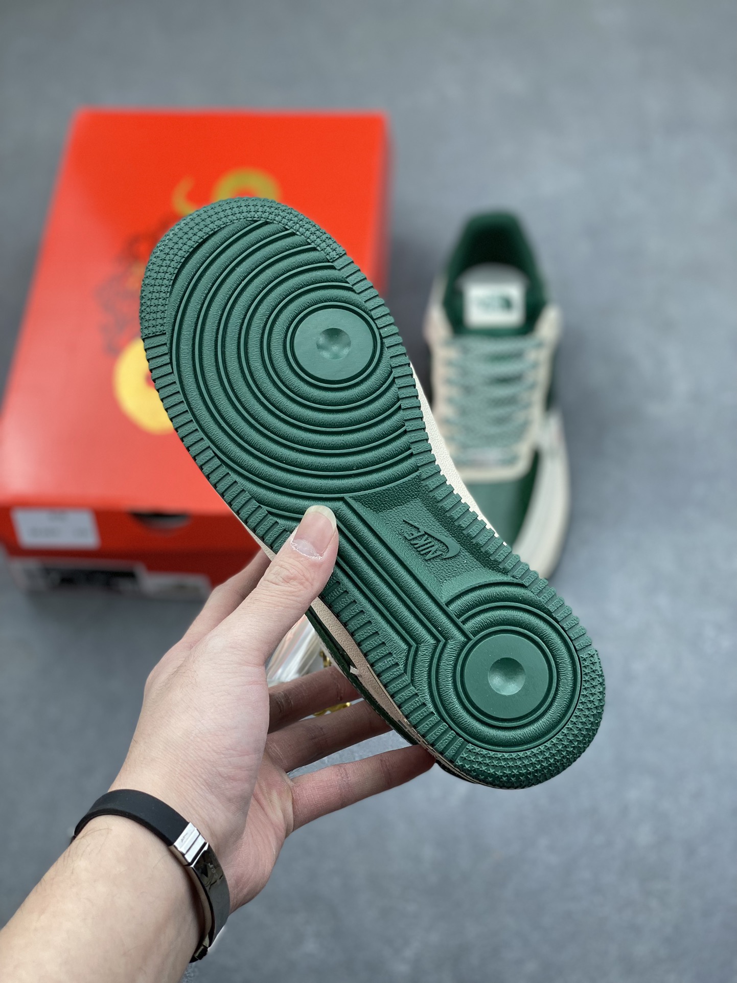 Nike Air Force 1 '07 Low The North Face Collab Green Snake Sneakers 7 i1735160489 2522 3