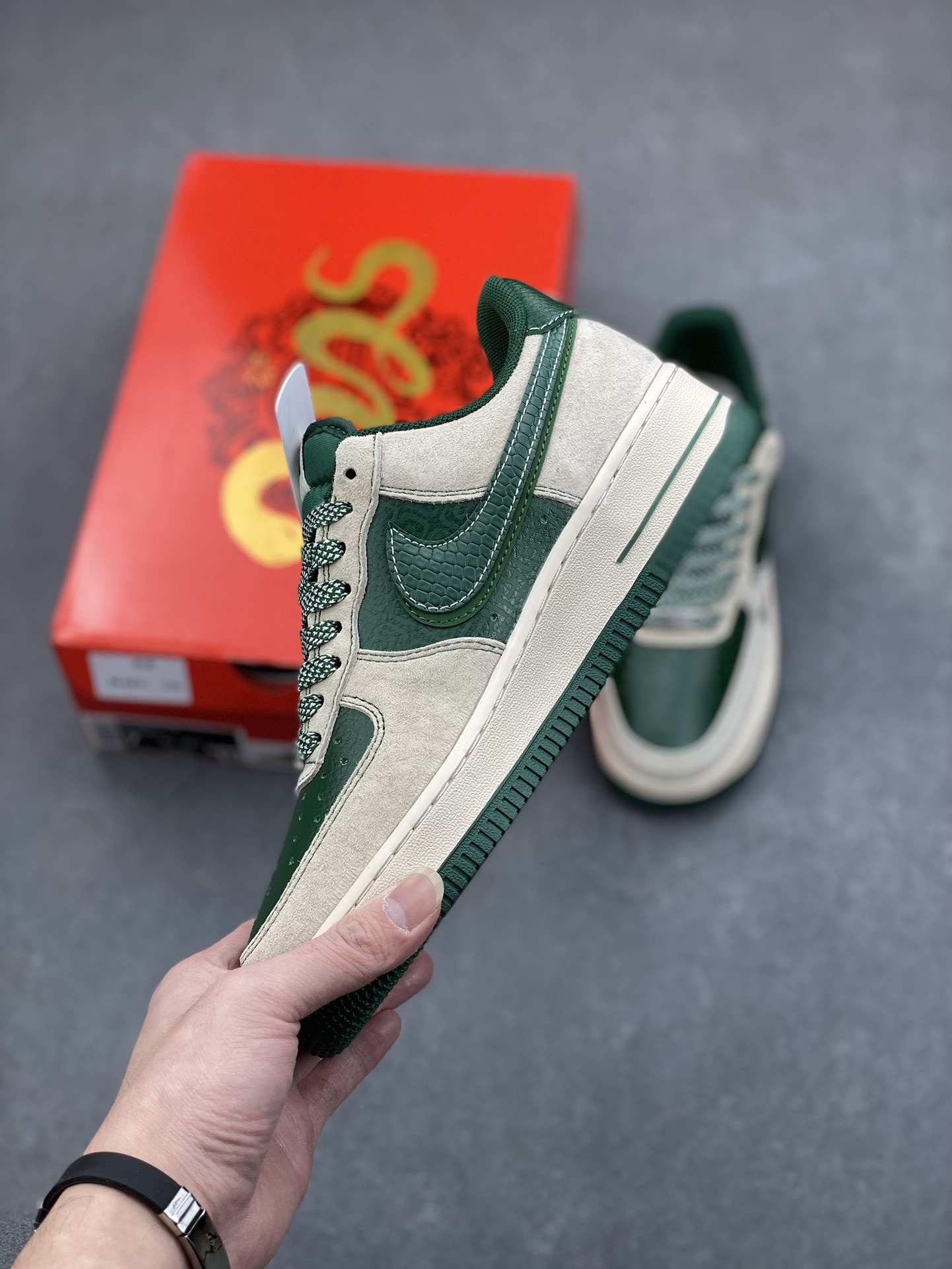 Nike Air Force 1 '07 Low The North Face Collab Green Snake Sneakers 4 i1735160489 7403 4