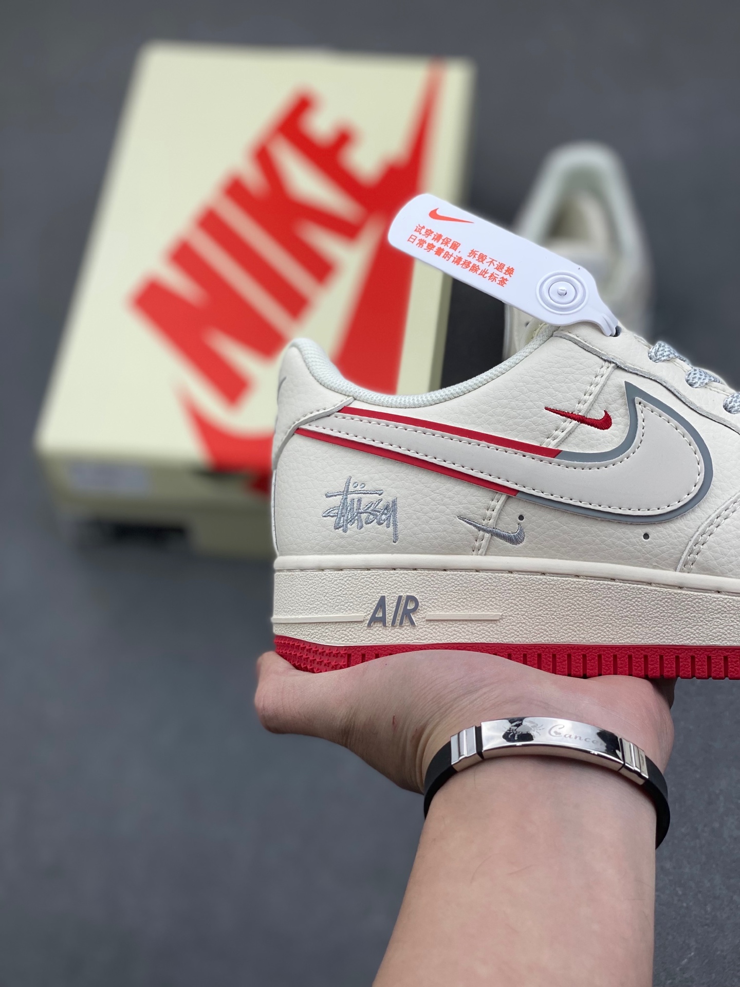 Nike Air Force 1 '07 Low Stussy Collab Sneakers - Cream/Grey/Red 6 i1736368375298 2160 0 4