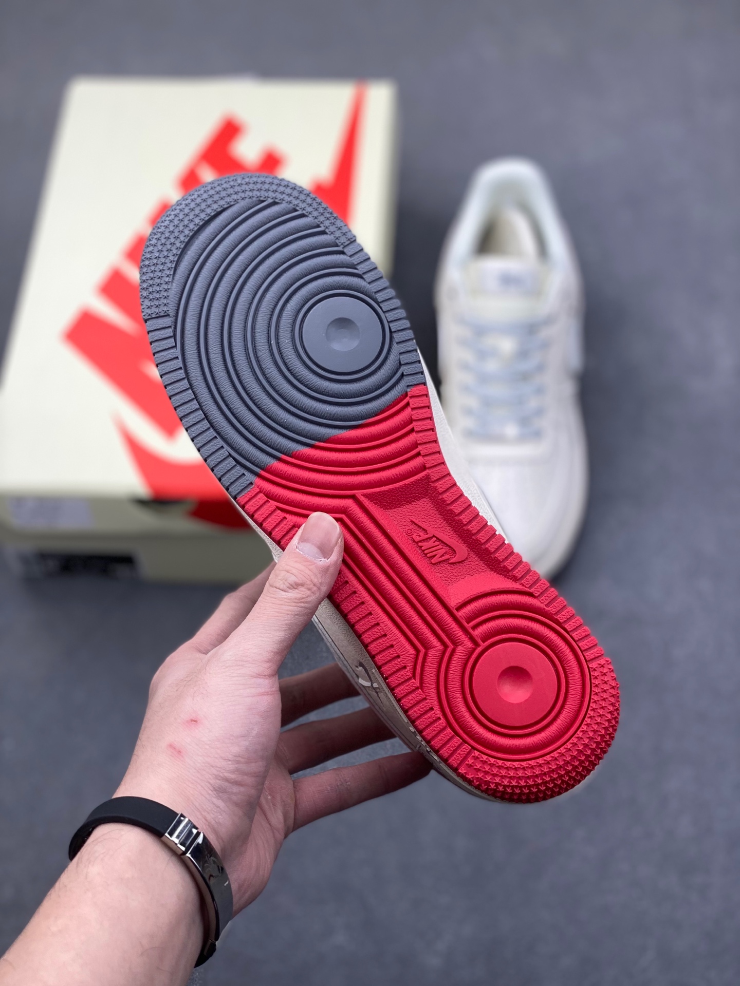 Nike Air Force 1 '07 Low Stussy Collab Sneakers - Cream/Grey/Red 7 i1736368375298 6872 0 5