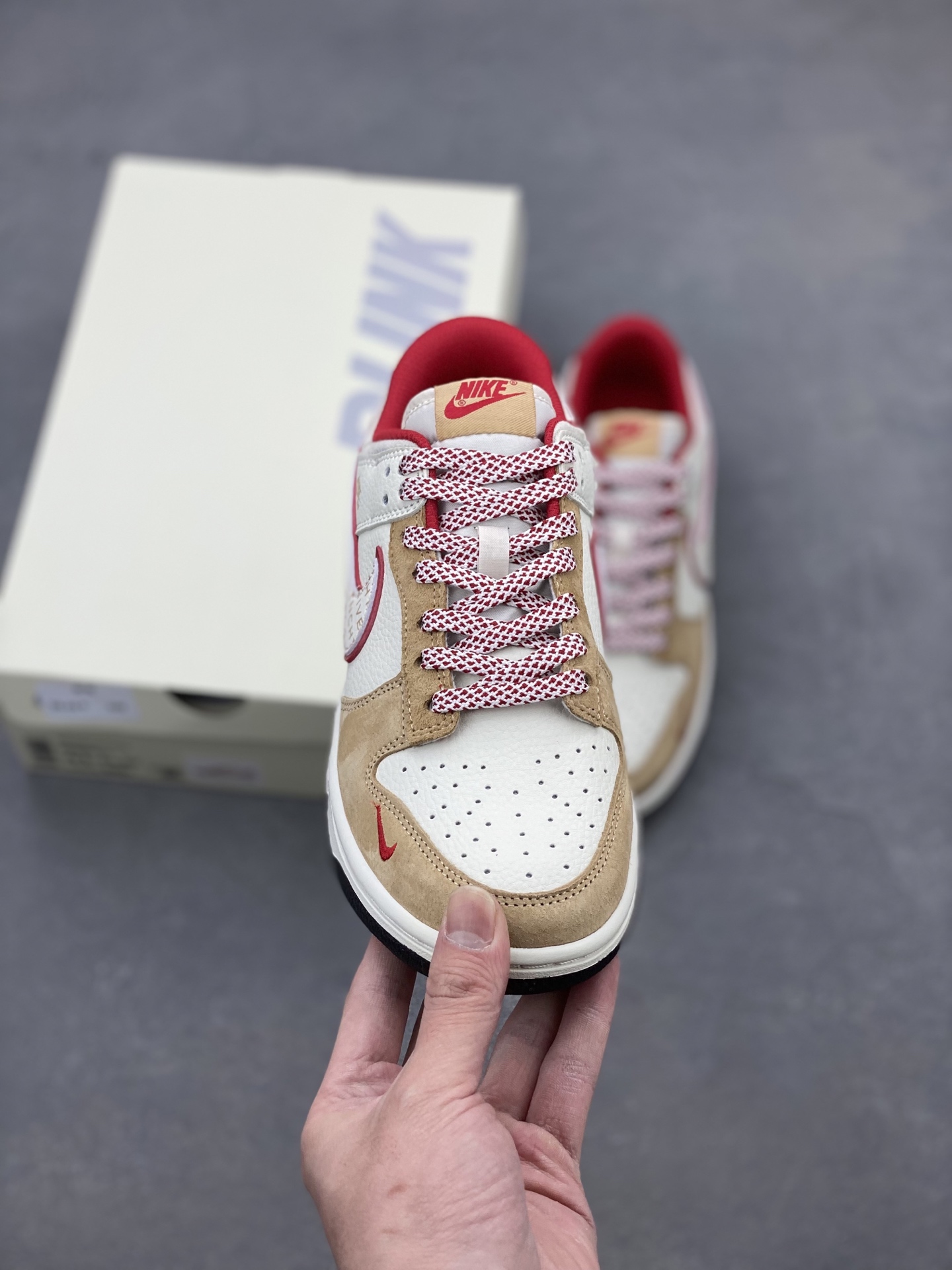 Nike SB Dunk Low Givenchy Custom Casual Sneakers - Limited Edition 2 i1739655167946 3345 0 1
