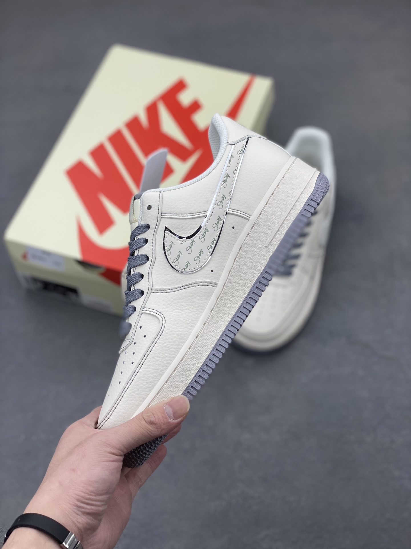 Nike Air Force 1 '07 Low Stussy Fossil Stone - Limited Edition Sneakers 4 i1743436962320 6041 0 2
