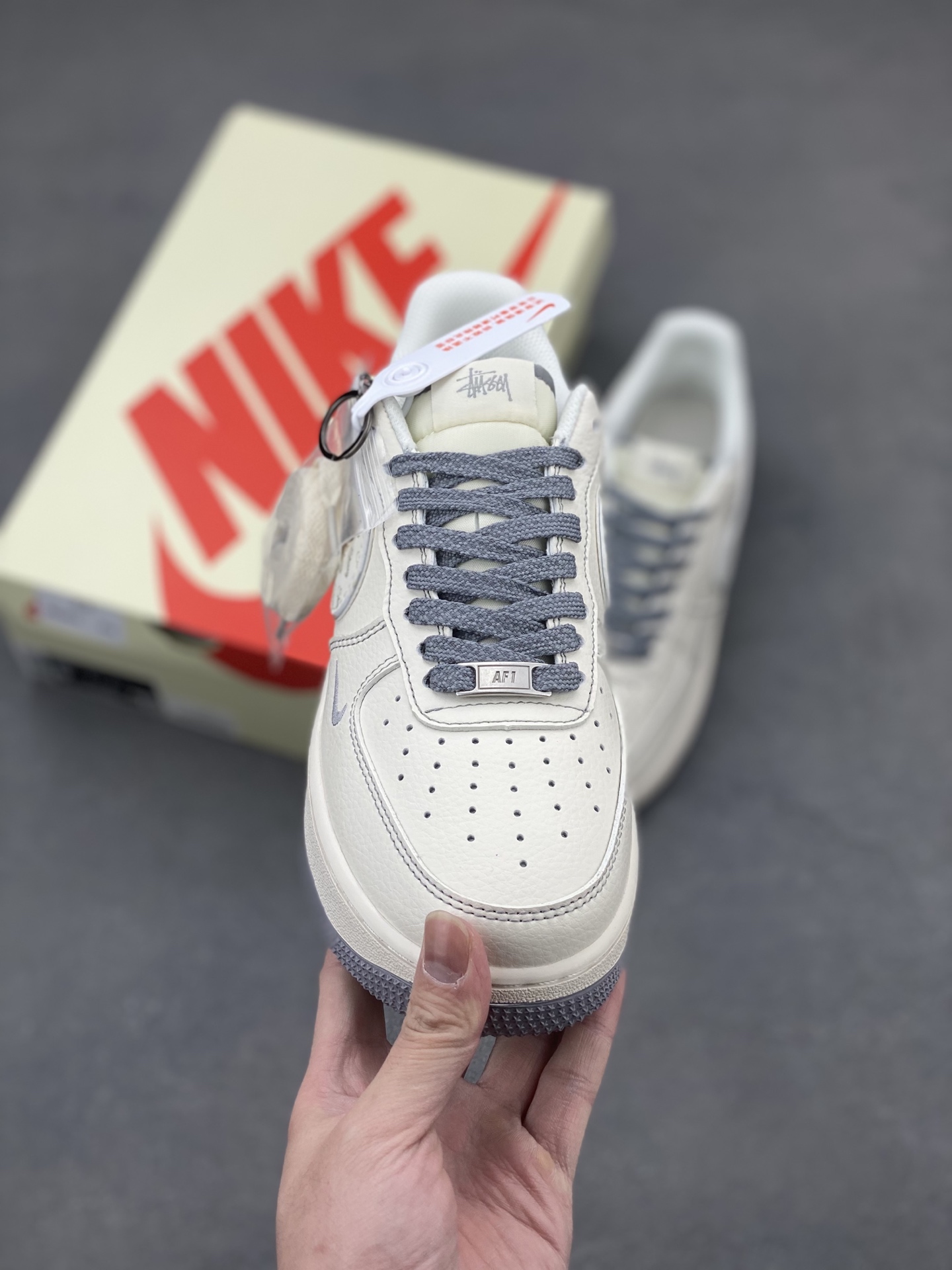 Nike Air Force 1 '07 Low Stussy Fossil Stone - Limited Edition Sneakers 3 i1743436973321 3852 0 1
