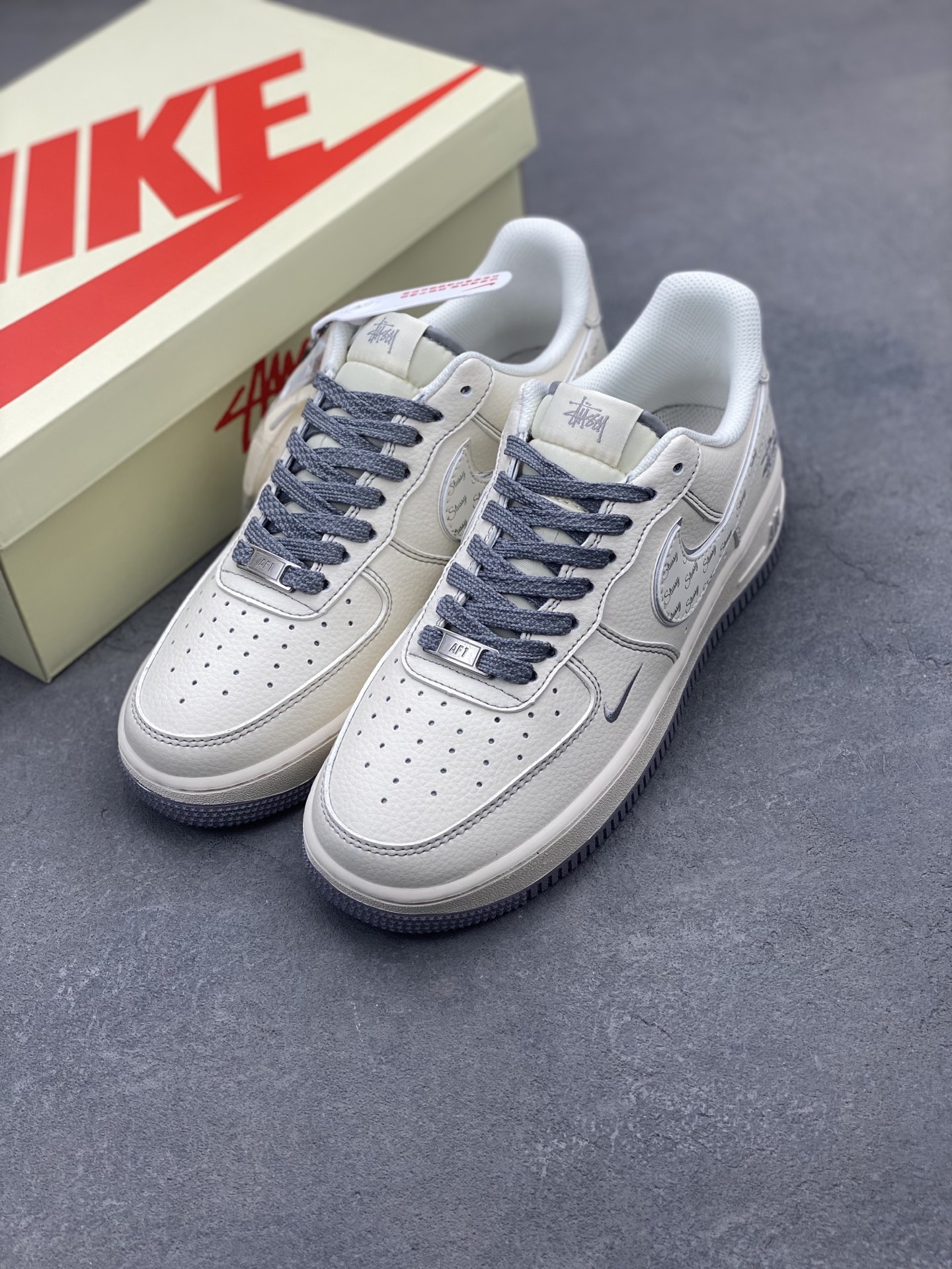 Nike Air Force 1 '07 Low Stussy Fossil Stone - Limited Edition Sneakers 9 i1743436973677 8075 0 7