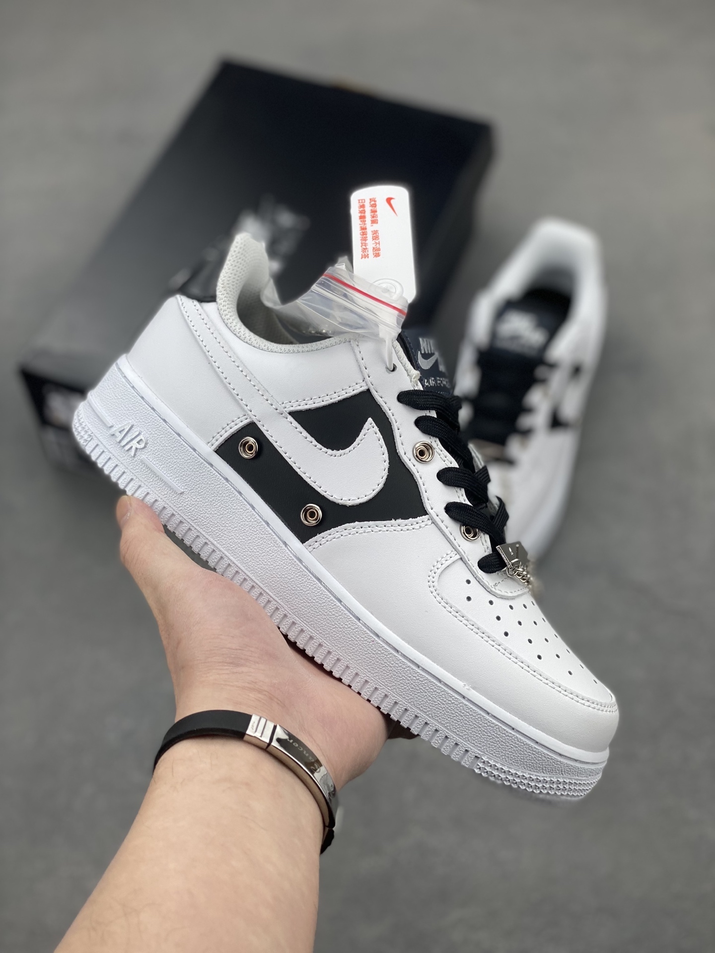 Nike Air Force 1 '07: Iconic Style, Superior Comfort - Available in Multiple Sizes 2 i1743437305494 9951 0 0