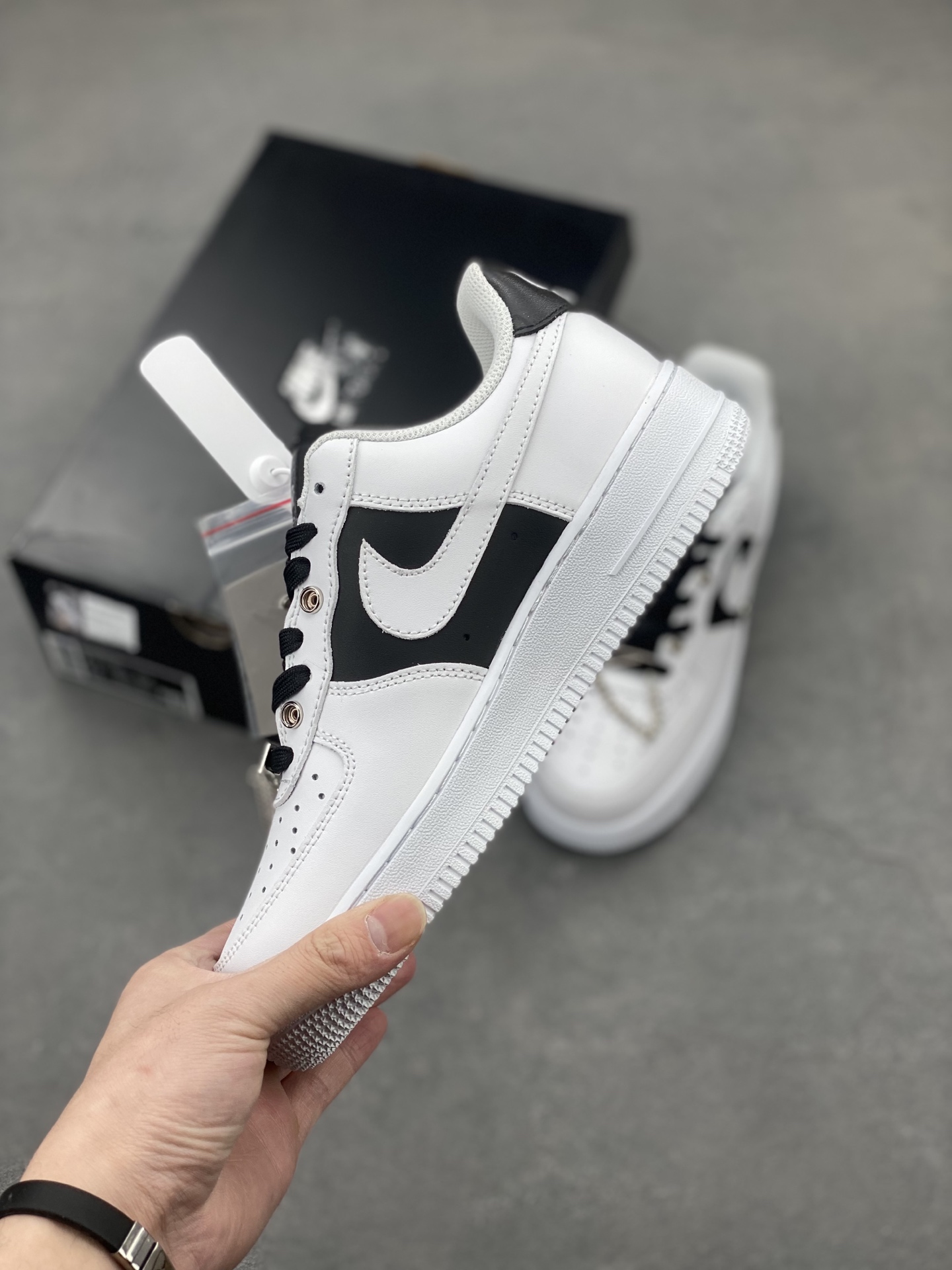 Nike Air Force 1 '07: Iconic Style, Superior Comfort - Available in Multiple Sizes 4 i1743437307510 7502 0 2