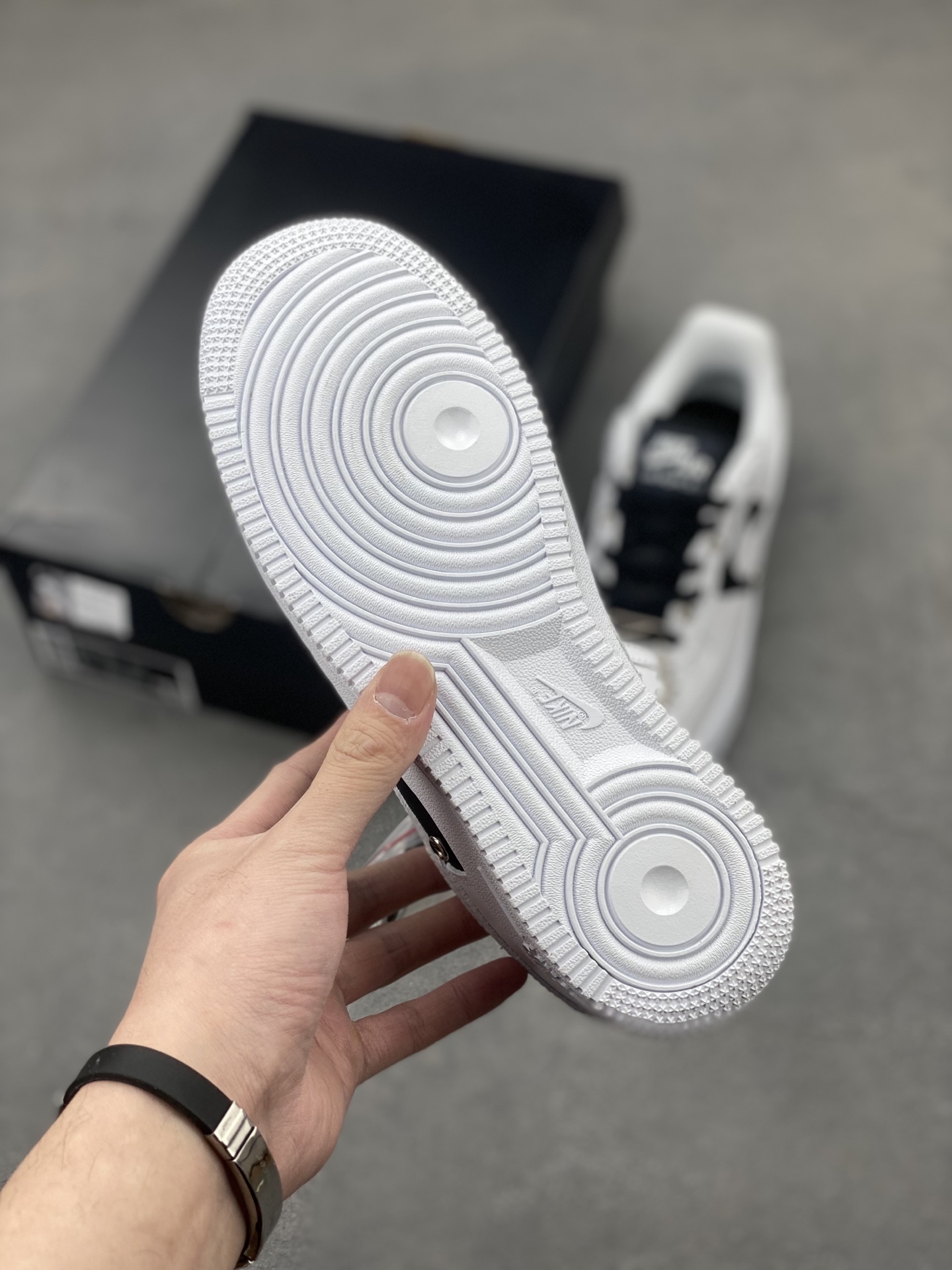 Nike Air Force 1 '07: Iconic Style, Superior Comfort - Available in Multiple Sizes 7 i1743437314579 3828 0 5