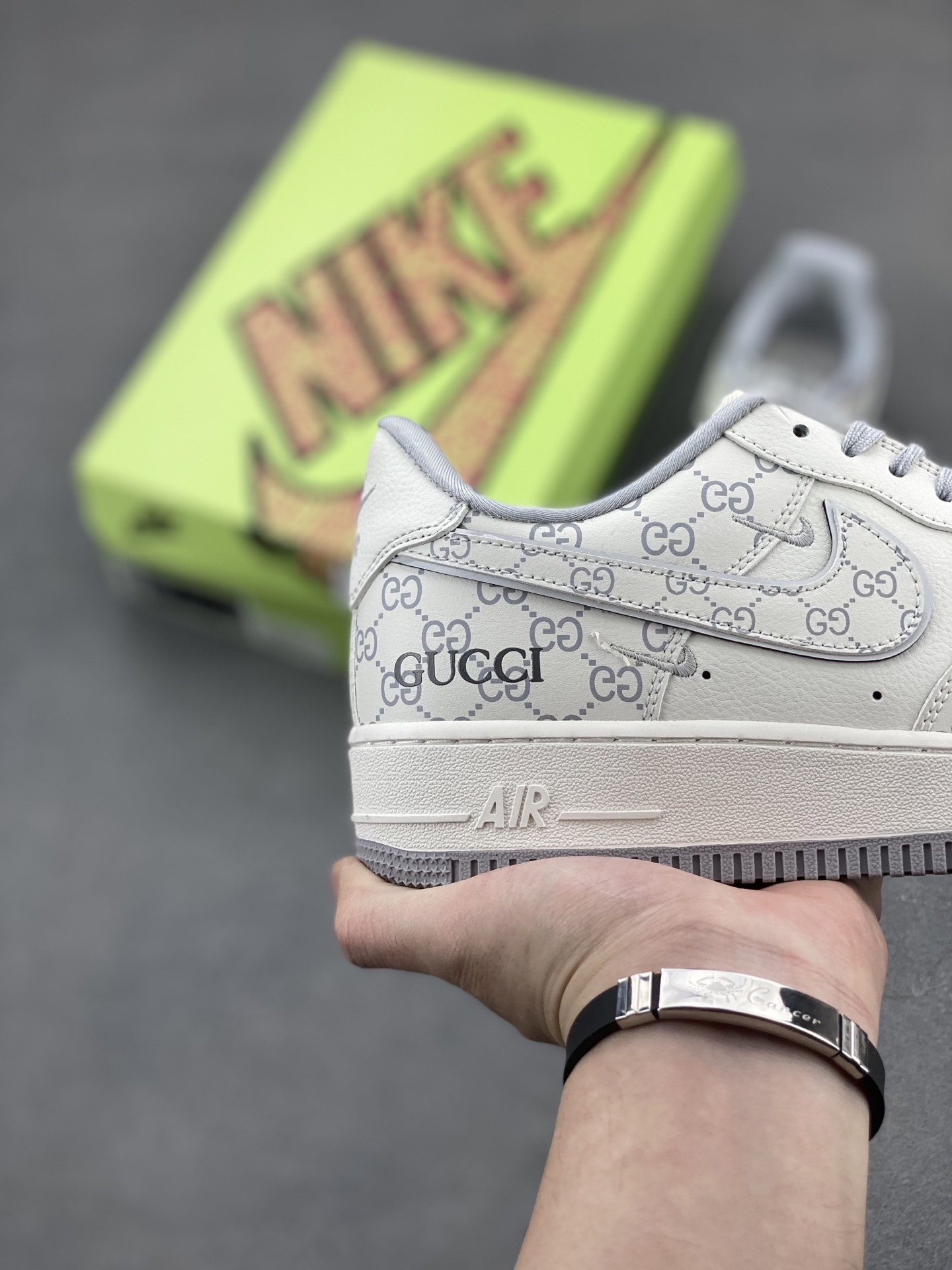 Nike Air Force 1 '07 Low Gucci Sneakers Limited Edition - KY8899-106 6 i1744134454496 5501 0 4