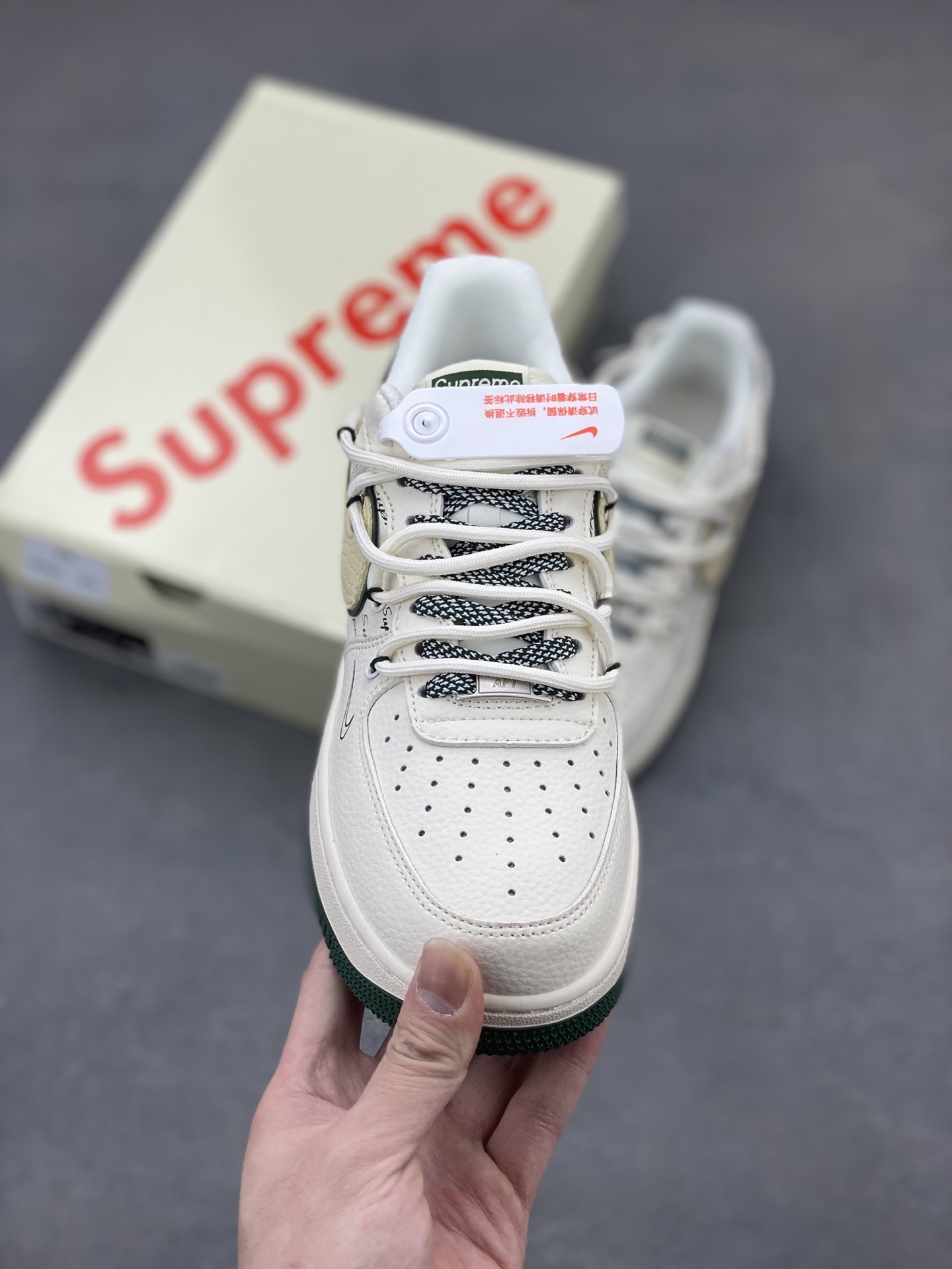 Nike Air Force 1 '07 Low Supreme Collaboration Sneakers - Limited Edition 3 i1744134540820 1330 0 1