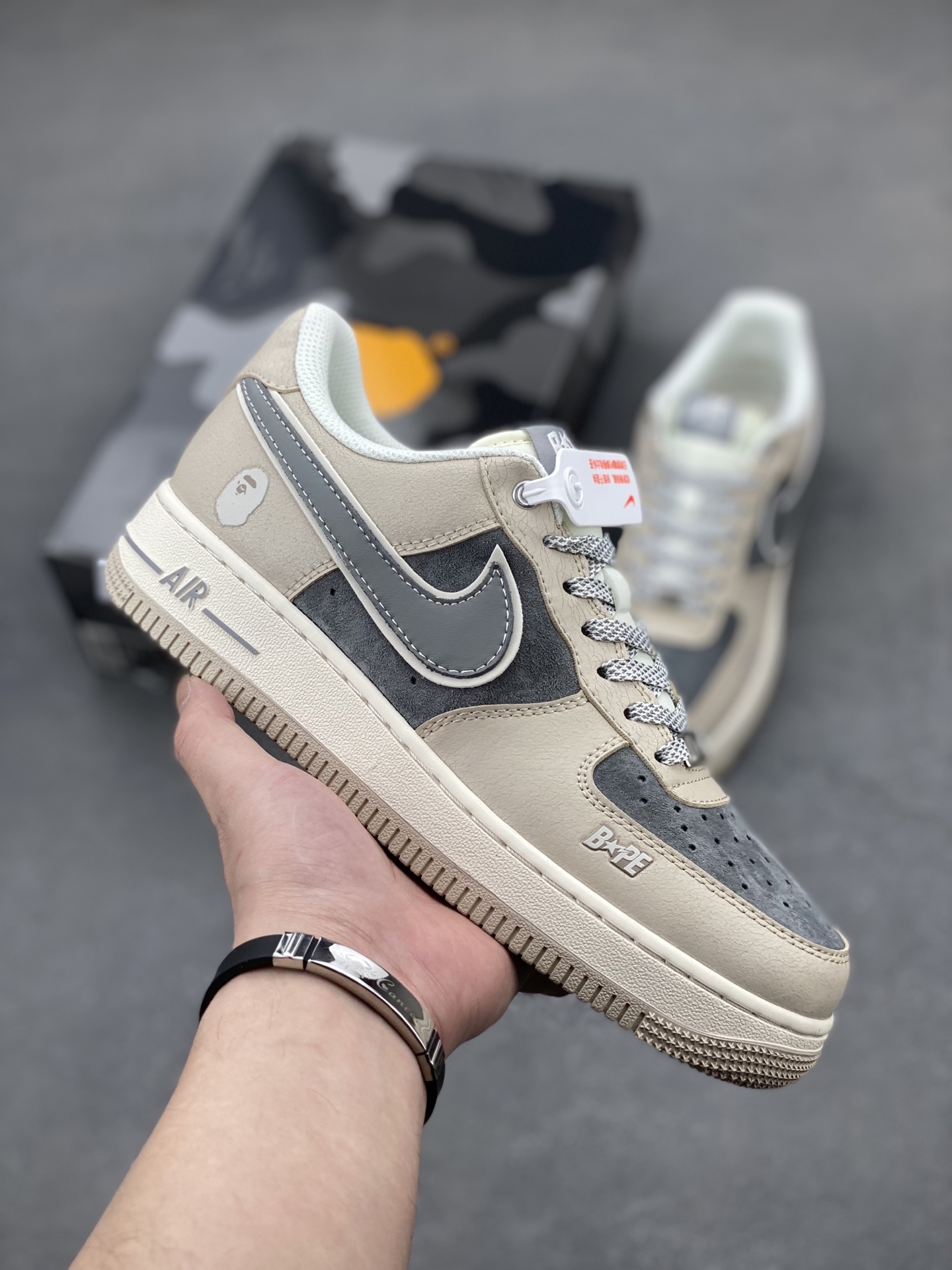 Nike Air Force 1 '07 Low BAPE Collaboration Sneakers - Limited Edition 2 i1744134608409 2774 0 0