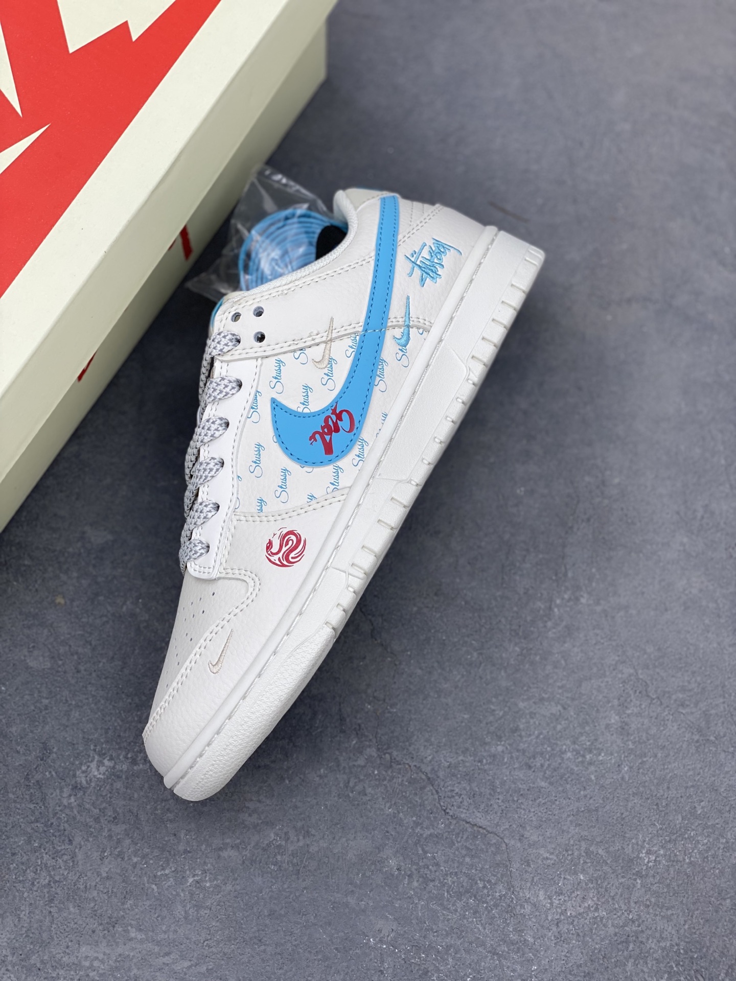 Nike SB Dunk Low x Stussy White Blue - Premium Quality, Stylish Design 7 i1744145089883 2870 0 6