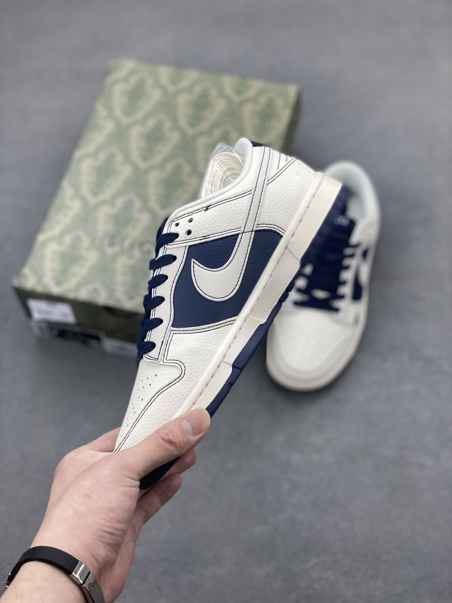 Nike SB Dunk Low x Gucci White Blue - Premium Quality, Excellent Feel 4 i1746907244480 778 0 2