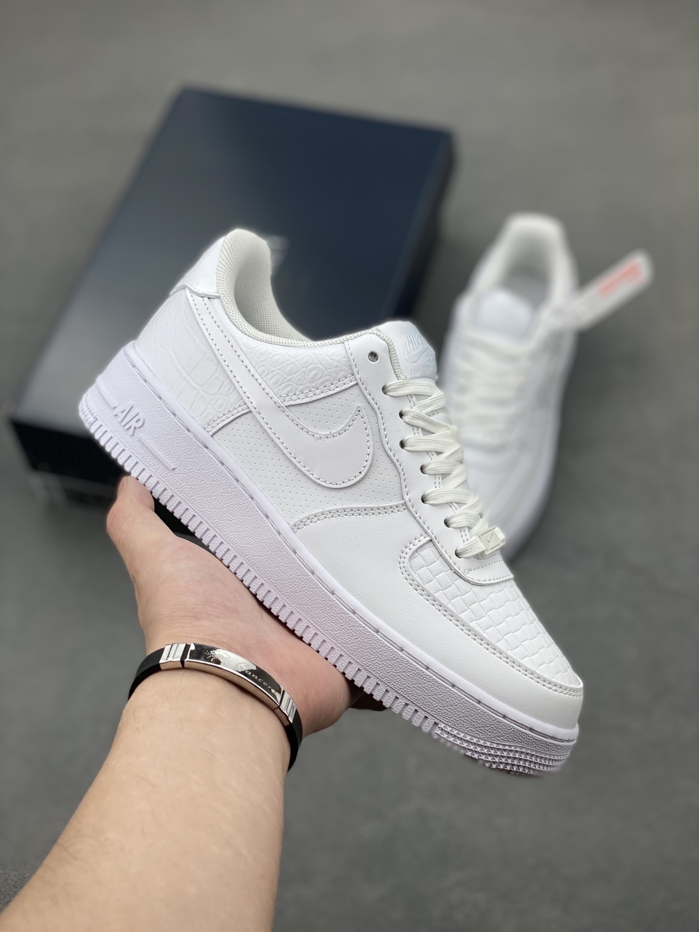 Nike Air Force 1 '07 Low White Crocodile Embossed Leather Sneakers 2 i1749140690293 2931 0 0