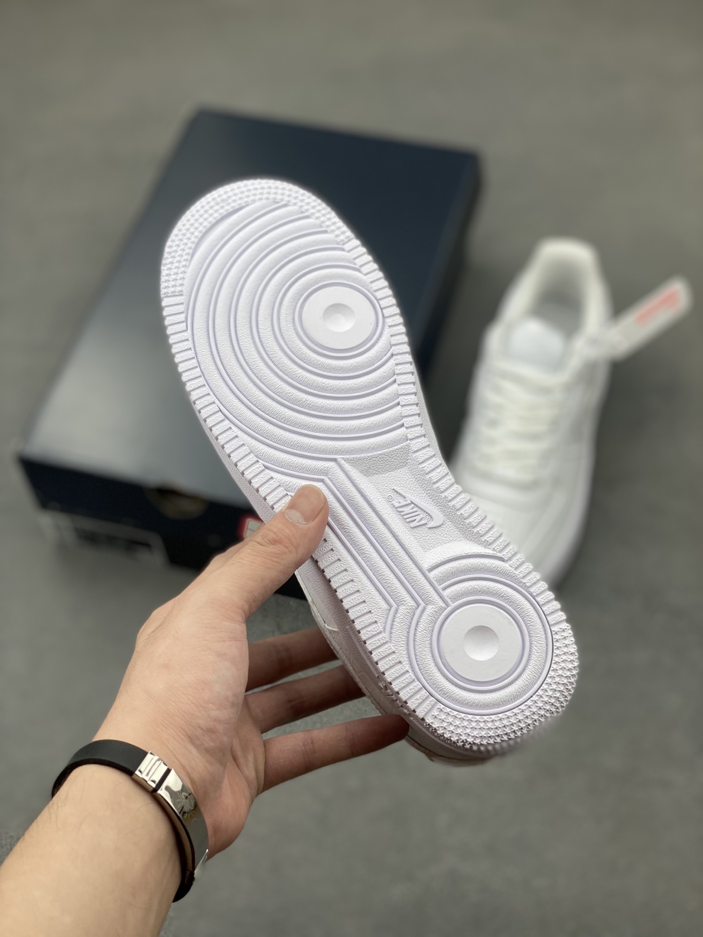 Nike Air Force 1 '07 Low White Crocodile Embossed Leather Sneakers 7 i1749140692288 2844 0 5
