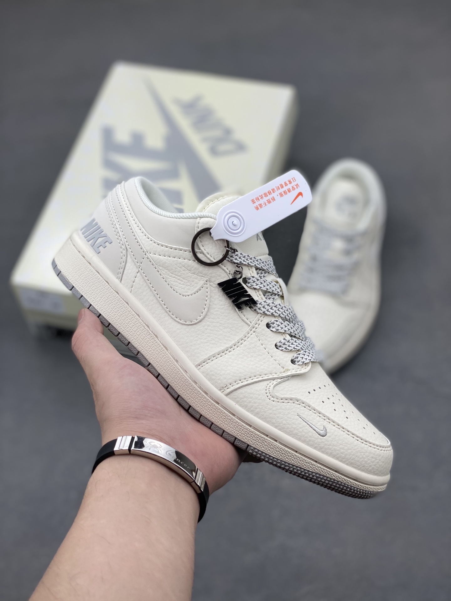 Air Jordan 1 Retro Low: Official New Color, Original Grade, Perfect Details 2 i1749141217720 8891 0 0