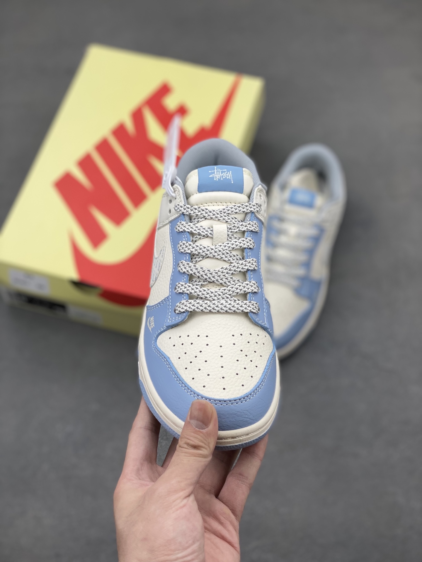 Nike SB Dunk Low x Stussy Sneakers - Premium Leather, Exclusive Design 3 i1749141265388 8011 0 1