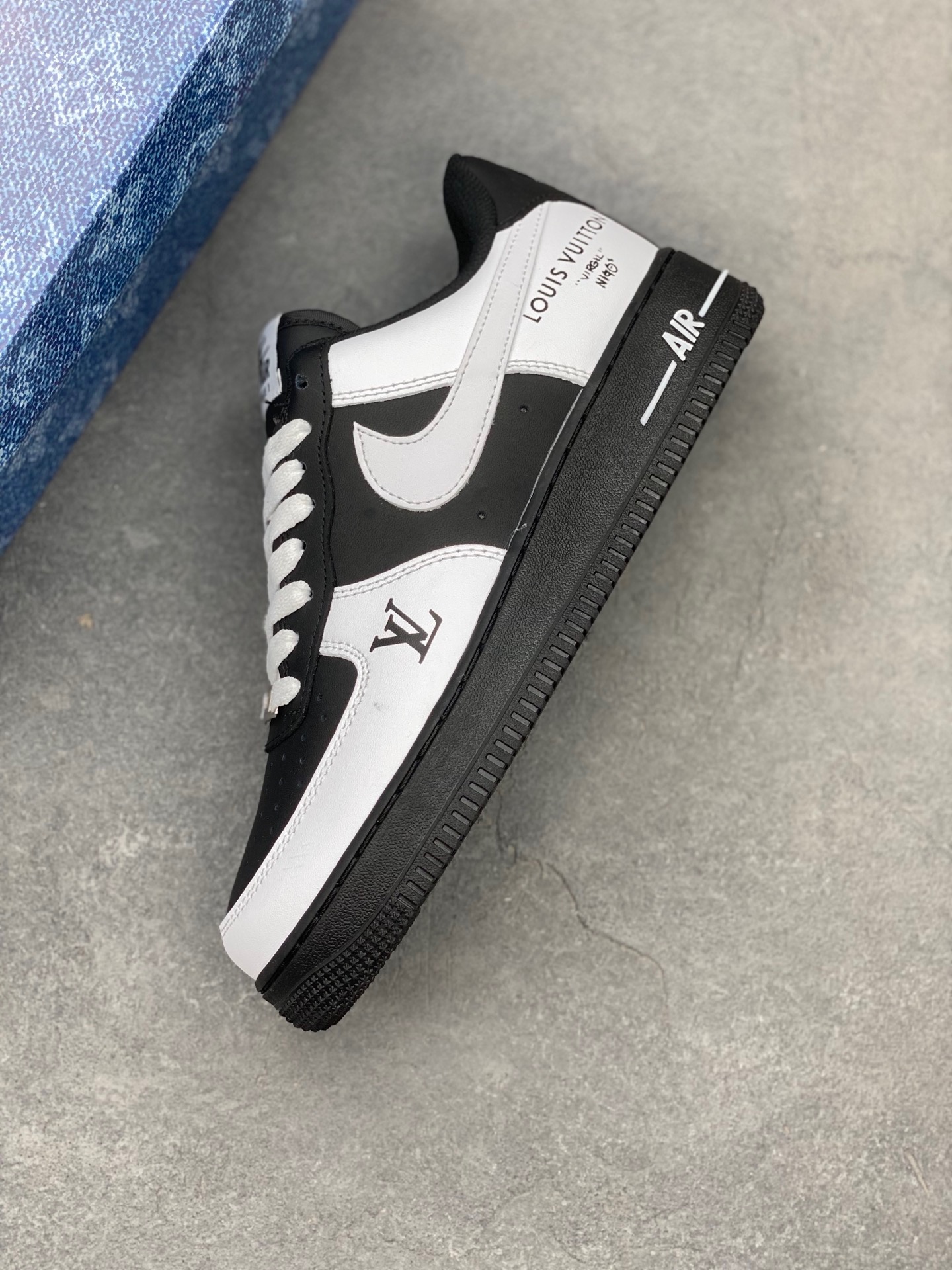 Nike Air Force 1 '07 Low Black/White Custom Sneakers - Limited Edition 8 i1749410224493 5974
