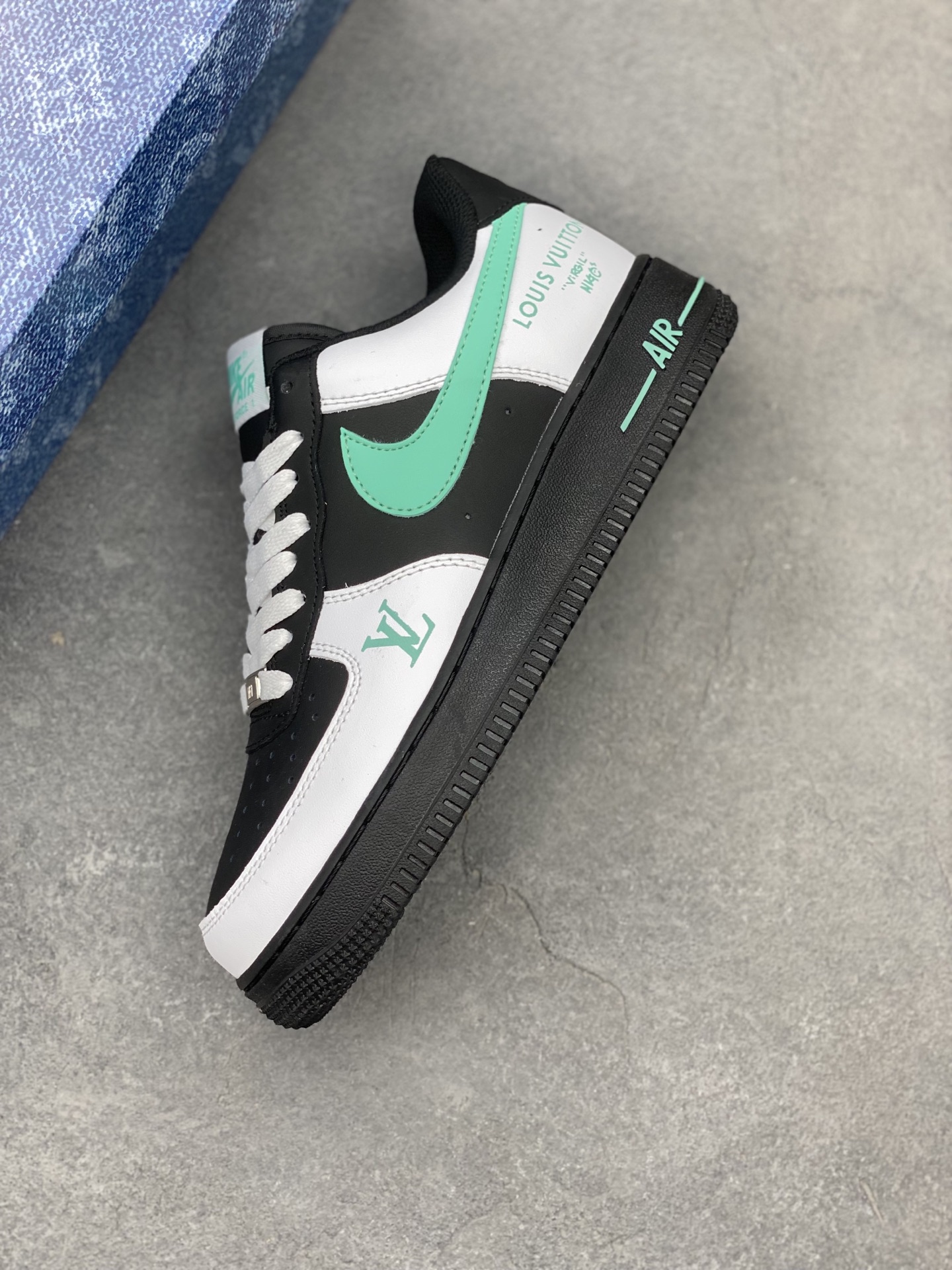 Nike Air Force 1 '07 Low Black/White/Mint Sneaker - Limited Edition 8 i1749410250229 5398 0 6