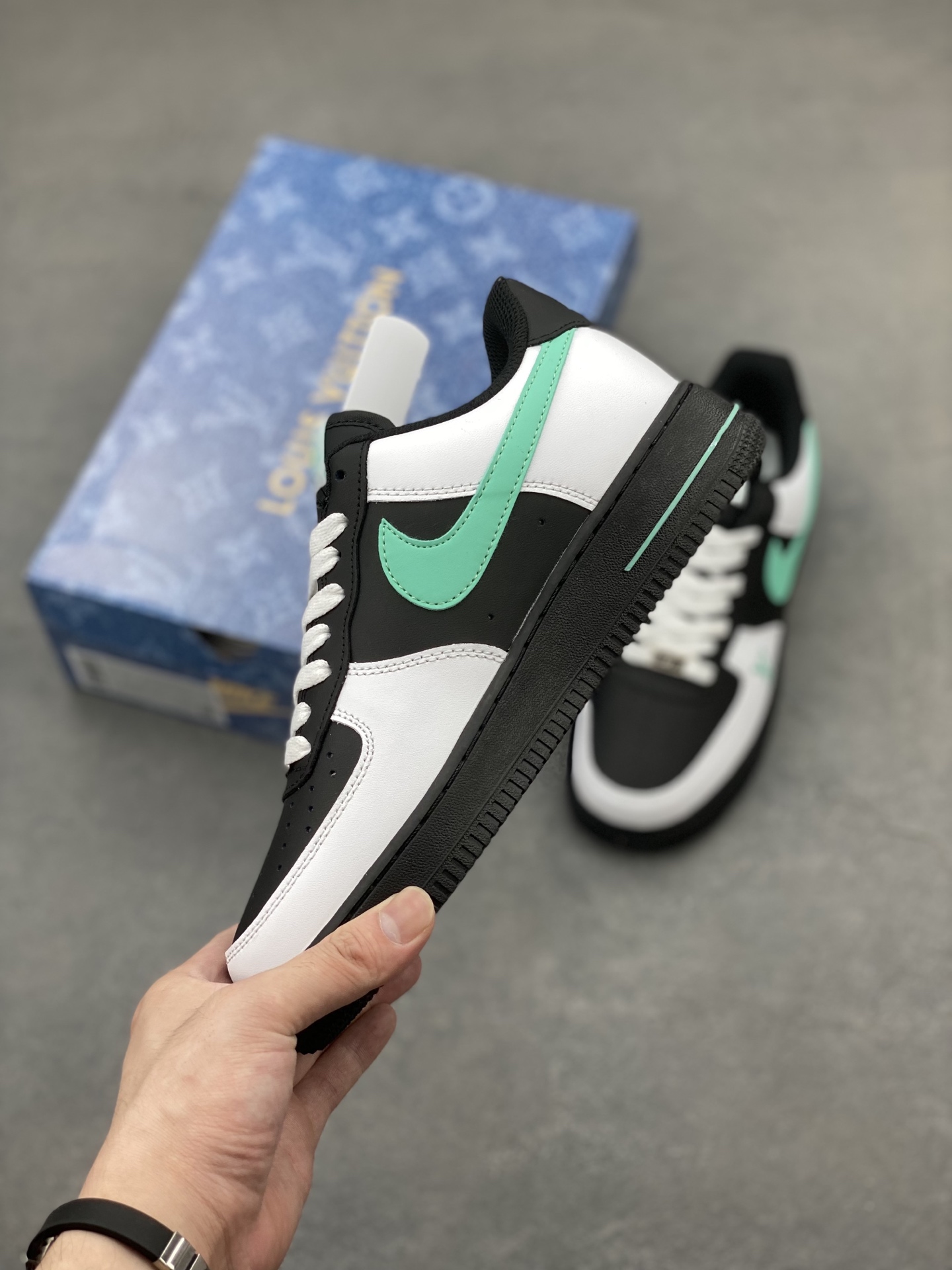 Nike Air Force 1 '07 Low Black/White/Mint Sneaker - Limited Edition 4 i1749410250550 9180 0 2