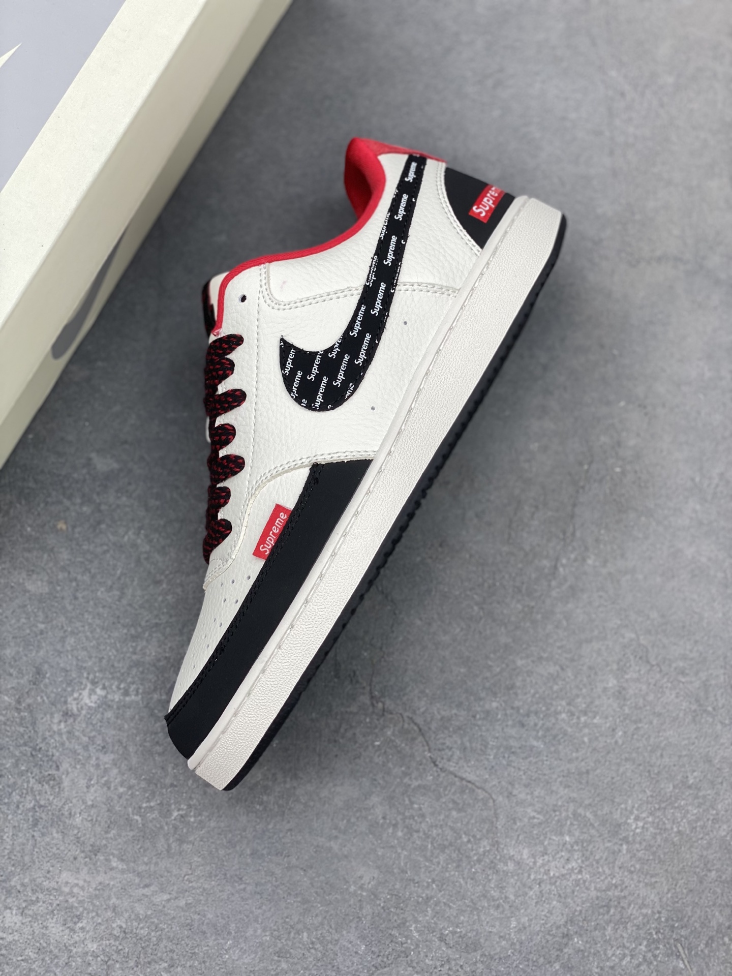 Nike Ebernon Low PRM Sneakers - Supreme Edition, Breathable and Comfortable 8 i1749410654908 6149 0 6