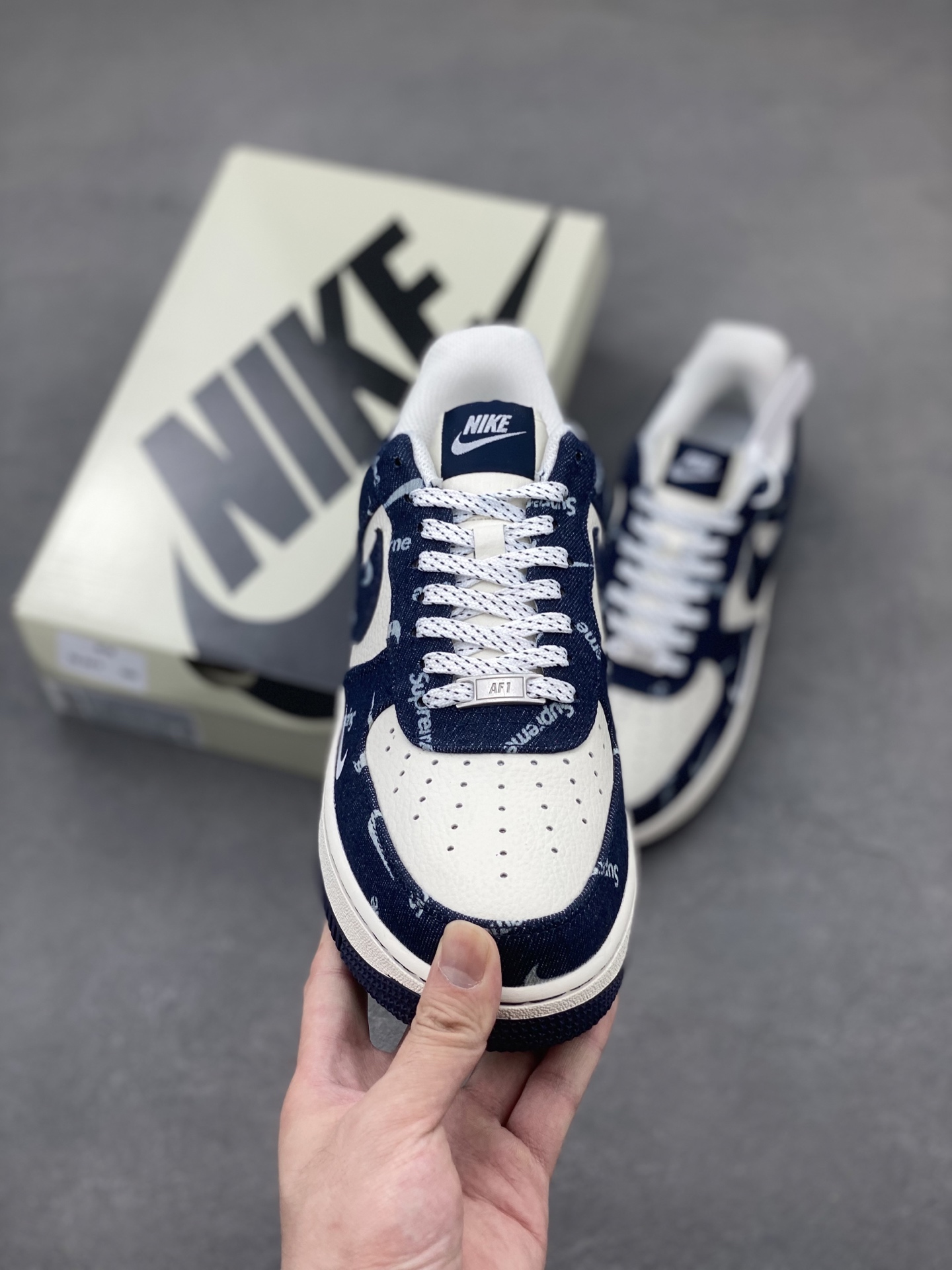 Nike Air Force 1 '07 Low Sneakers - Limited Edition with Supreme Detailing 3 i1749572466937 4475 0 1