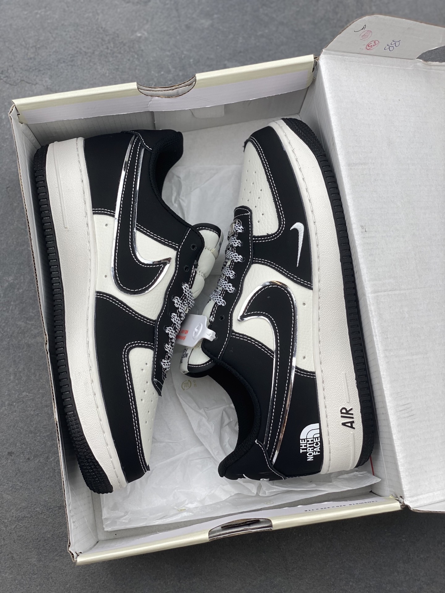 Nike Air Force 1 '07 Low Black and White Limited Edition Sneakers 10 i1749572506928 8771 0 8