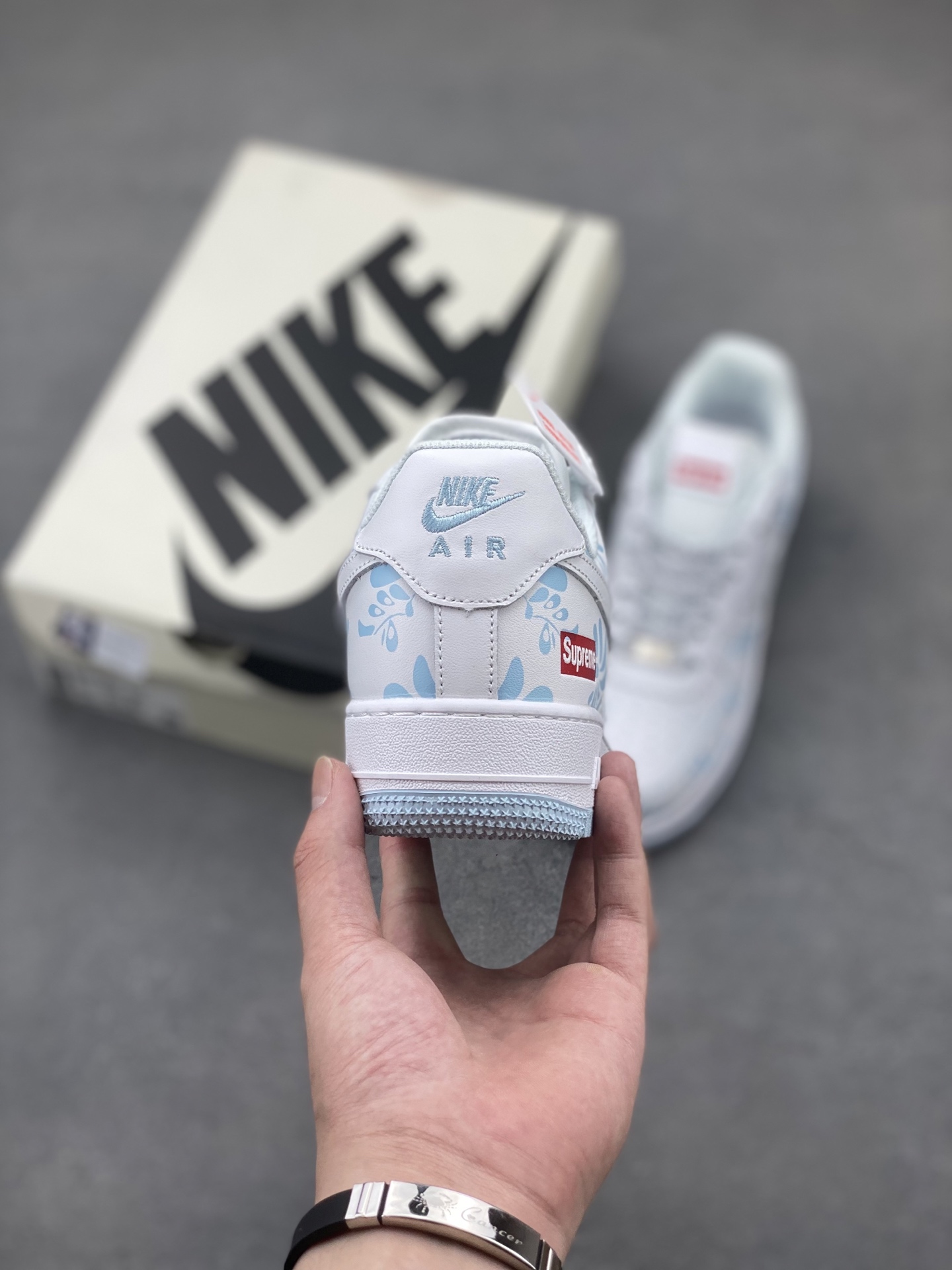 Nike Air Force 1 '07 Low White/Blue Floral Sneakers Limited Edition 5 i1749572559062 290 0 3