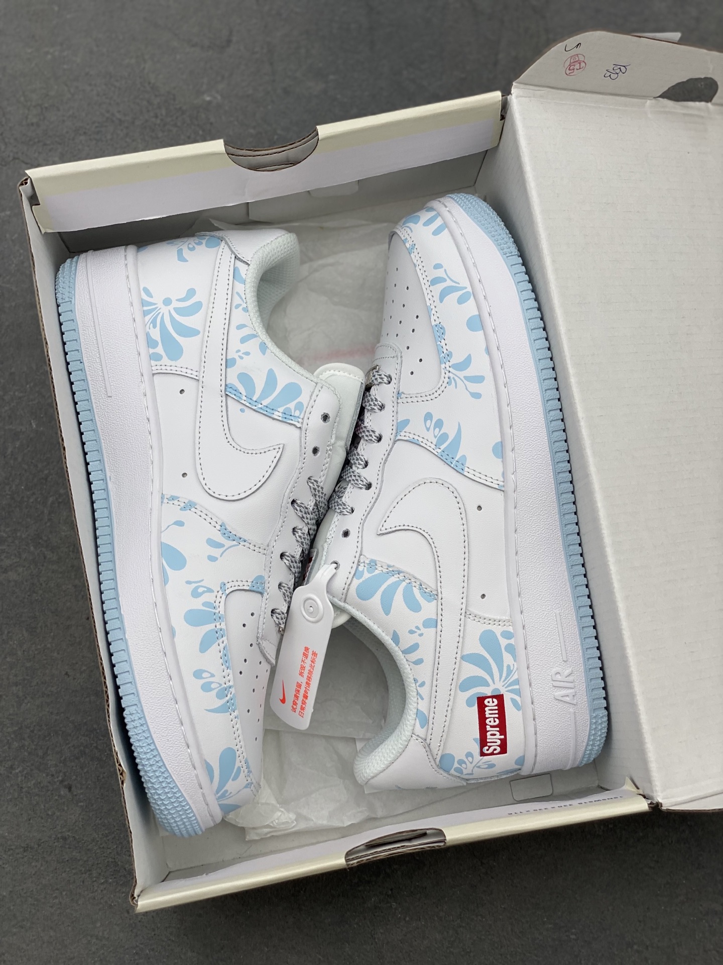 Nike Air Force 1 '07 Low White/Blue Floral Sneakers Limited Edition 10 i1749572559524 4203 0 8