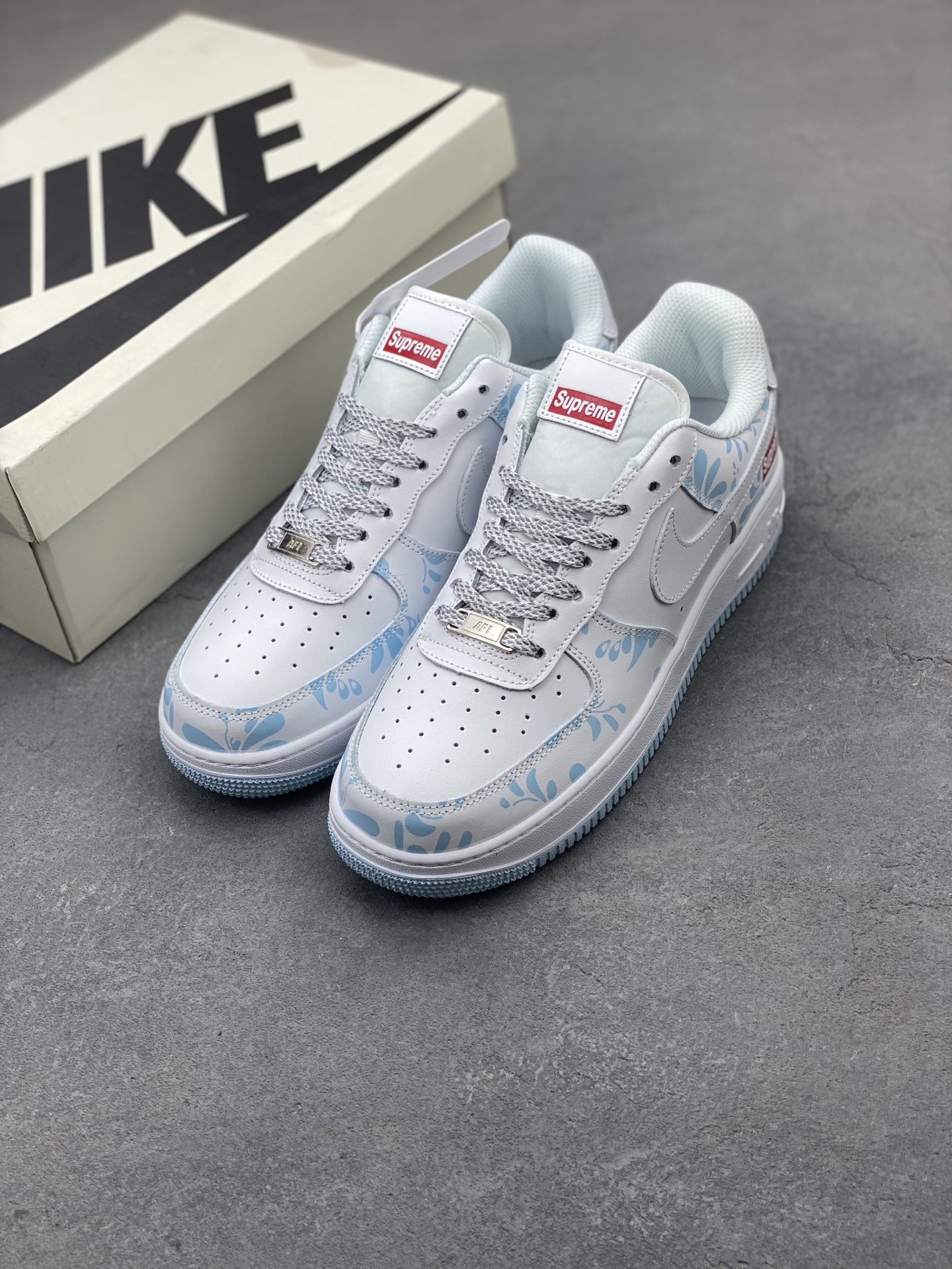 Nike Air Force 1 '07 Low White/Blue Floral Sneakers Limited Edition 9 i1749572561529 6844 0 7