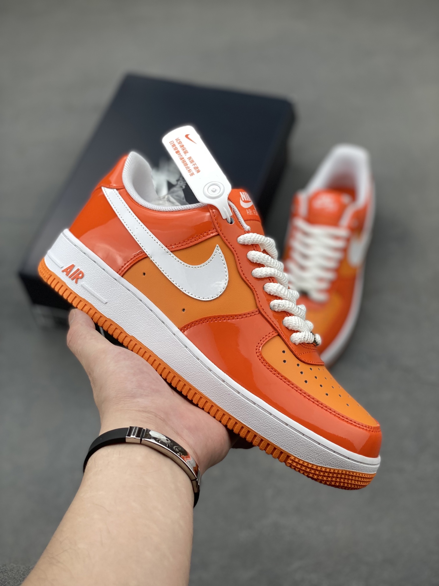 Nike Air Force 1 '07 Low Orange/White Limited Edition Sneakers 2 i1749572627022 5686 0 0
