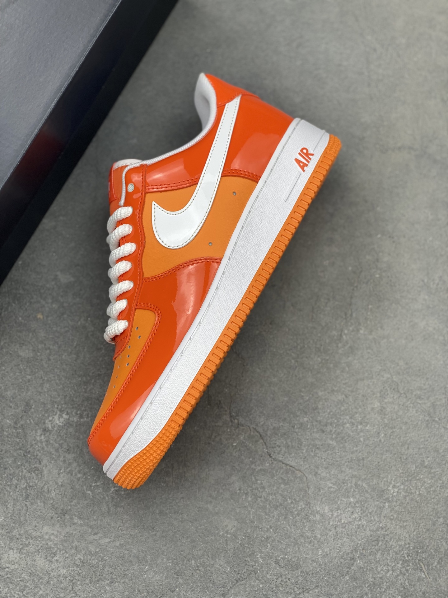 Nike Air Force 1 '07 Low Orange/White Limited Edition Sneakers 8 i1749572628992 8229 0 6