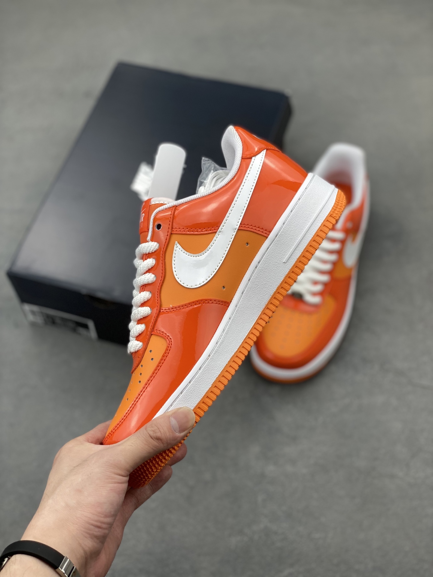 Nike Air Force 1 '07 Low Orange/White Limited Edition Sneakers 4 i1749572629670 1017 0 2