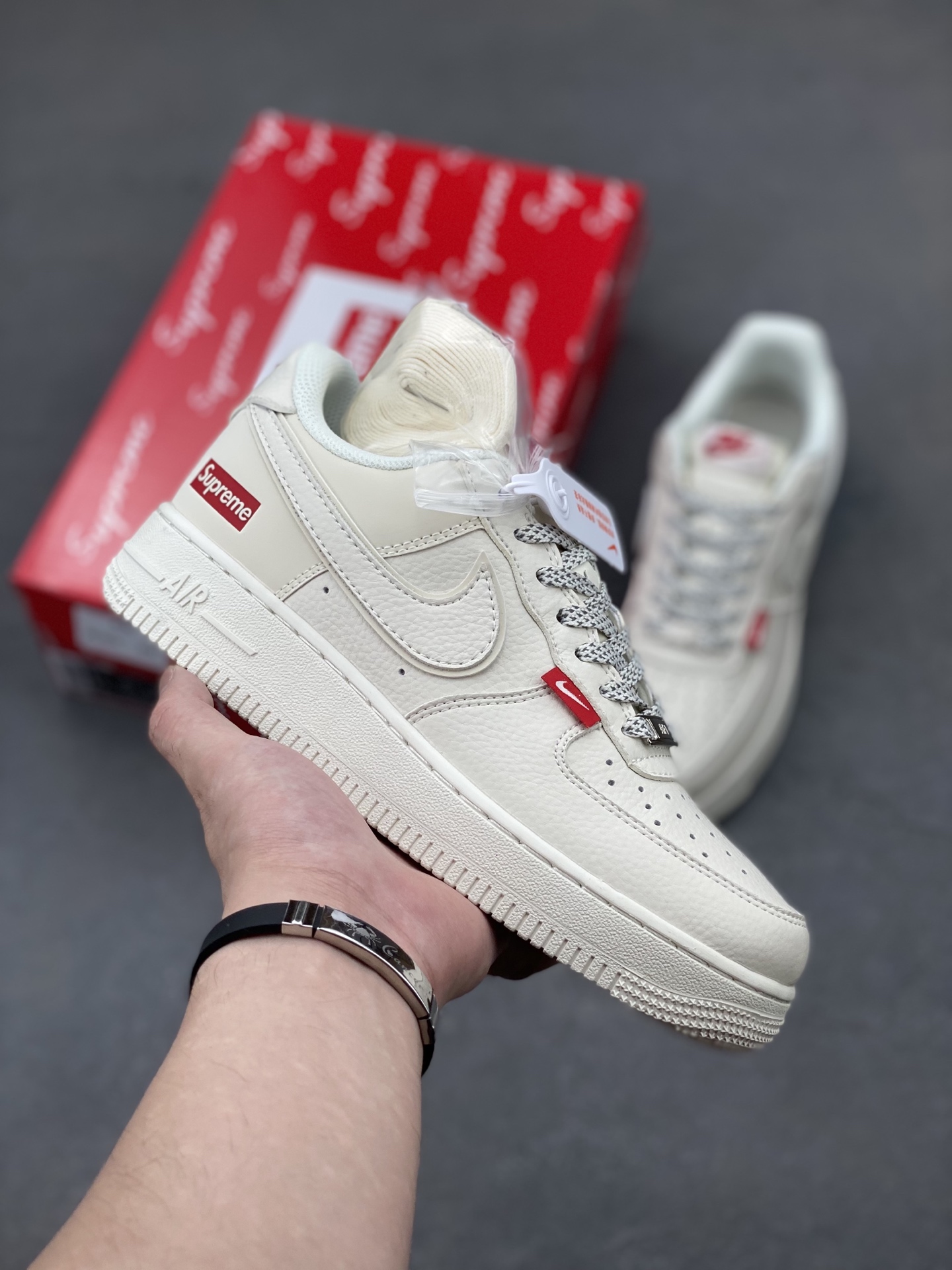Nike Air Force 1 '07 Low Supreme,Limited Edition Sneakers 2 i1749572777607 3129 0 0