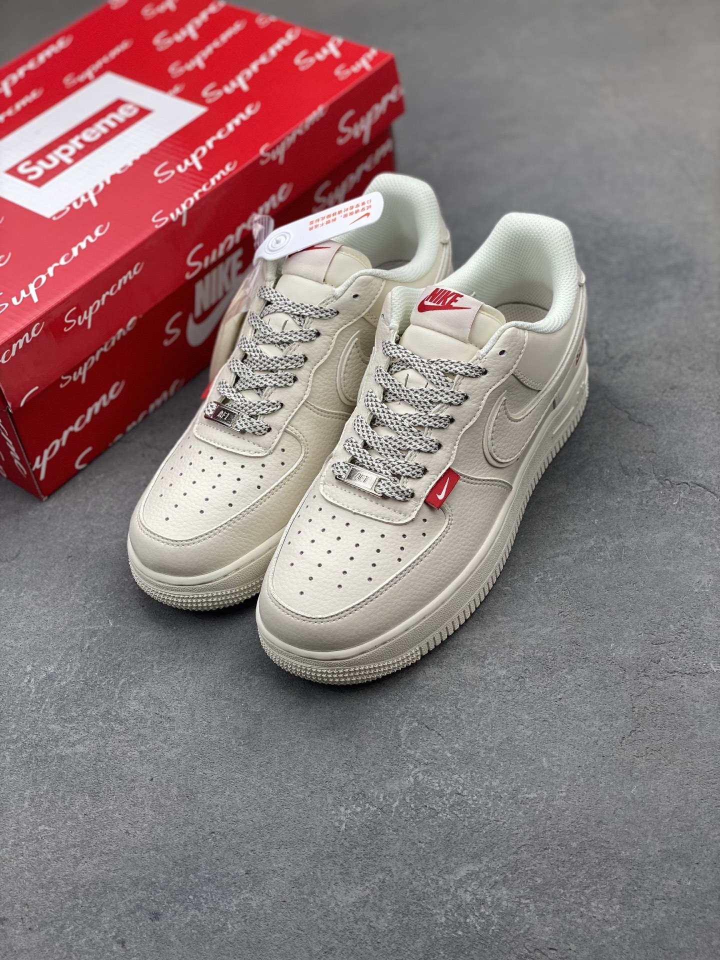 Nike Air Force 1 '07 Low Supreme,Limited Edition Sneakers 9 i1749572789612 2047 0 7