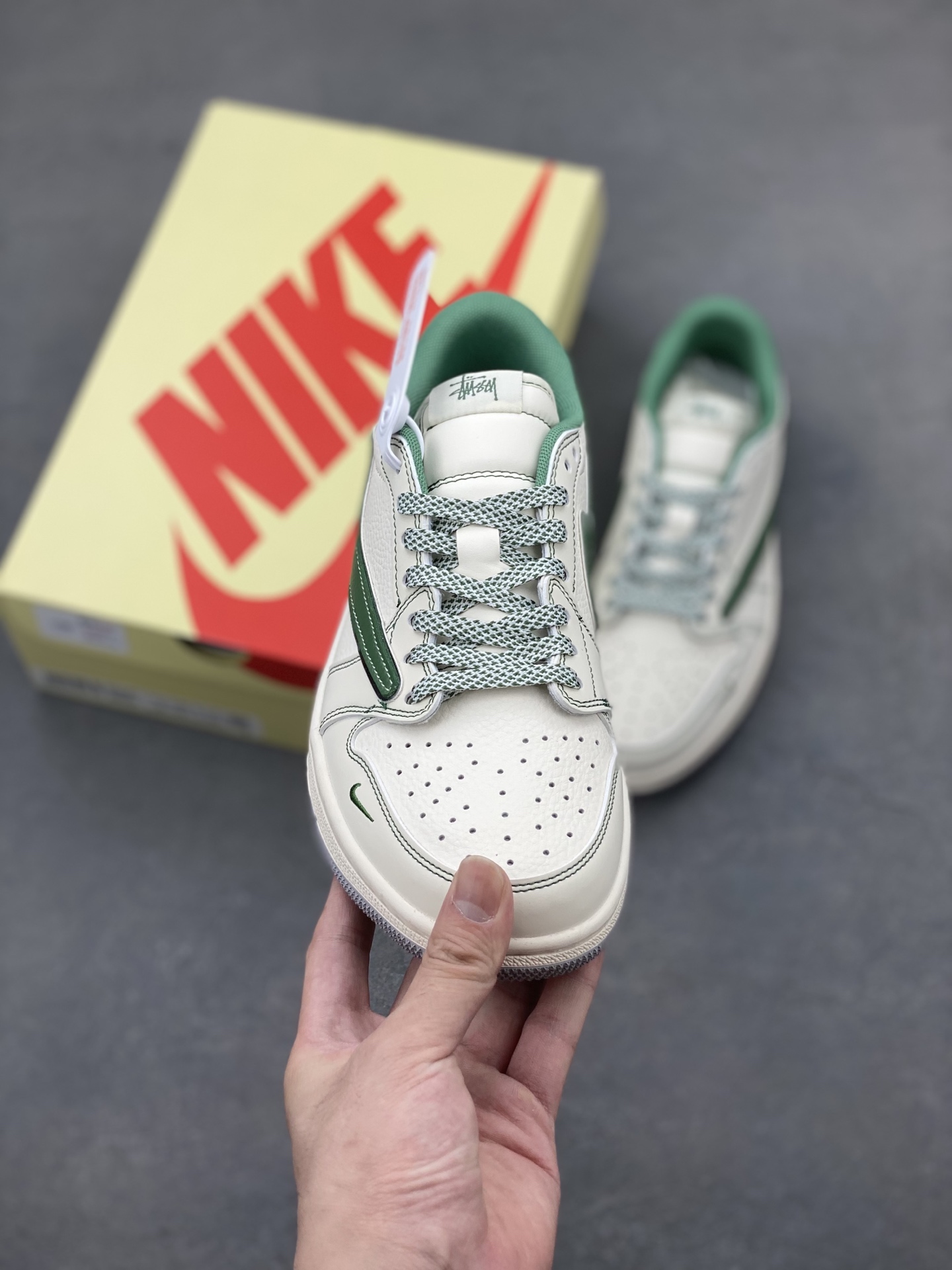 Nike Air Jordan 1 Low x Travis Scott x Stüssy Collab Sneakers 2 i1749573730930 4574 0 1