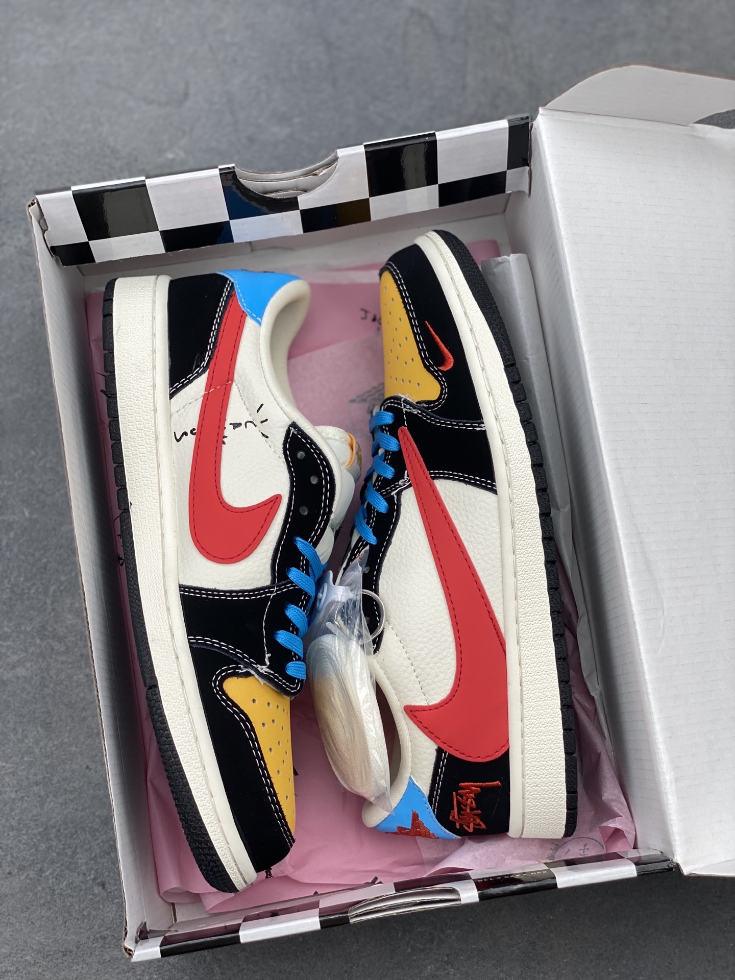 Air Jordan 1 Low Travis Scott x Air Jordan 1 Low Basketball Shoes 9 i1749573773364 2838 0 8