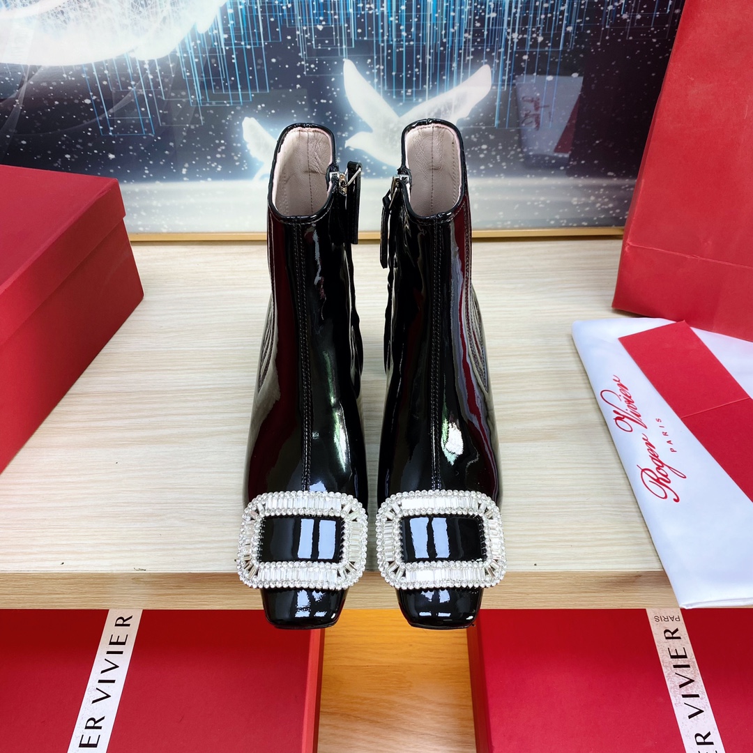 NO:561376,High version RV new square toe rhinestone square buckle side zipper thick heel medium heel ox leather nude boots. Top soft ox leather fabric. Sheep leather lining. Heel height 4.5 C m.35-39 (34-40) customized., boots, boots, sheepskin19860909高版本Rv新款方头水钻方扣侧拉链粗跟中跟牛柒皮裸靴. 面料顶级软牛柒皮.内裡垫脚绵羊皮. 跟高4.5 C m.35-39（34-40）订做.,靴子,boots,sheepskin,Women's Shoes