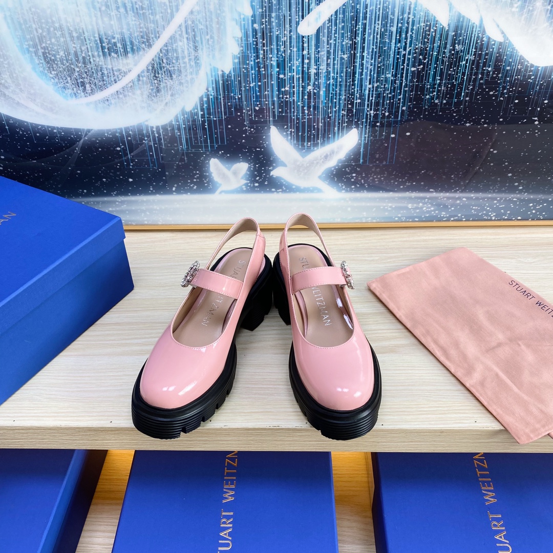 Stuart Weitzman SW24 Sandals: Stylish, Comfortable, Gun-Colored Gold Button, Sheepskin Lining - 图片 3