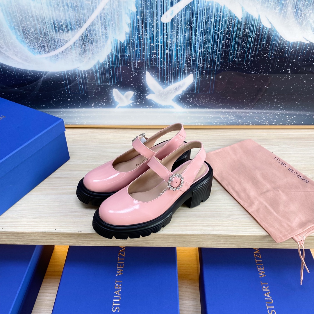 Stuart Weitzman SW24 Sandals: Stylish, Comfortable, Gun-Colored Gold Button, Sheepskin Lining - 图片 4